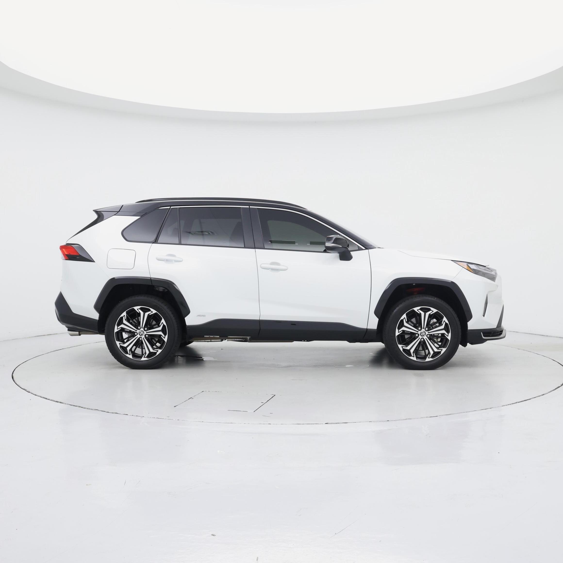 Thumbnail: 2025 Toyota RAV4 - 7