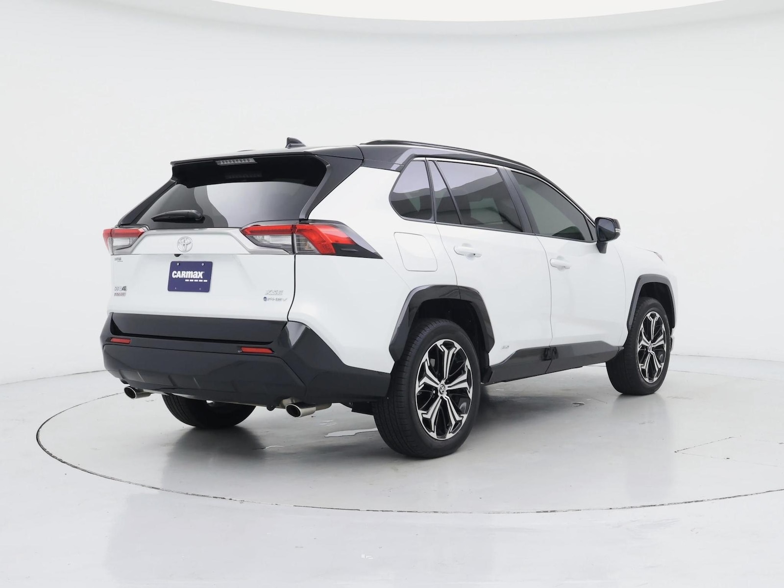 2025 Toyota RAV4 XSE - Photo 9