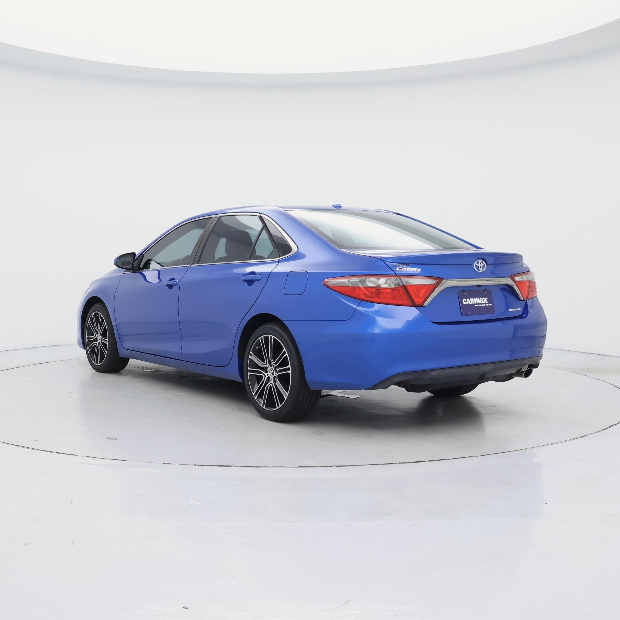 Thumbnail: 2016 Toyota Camry - 2
