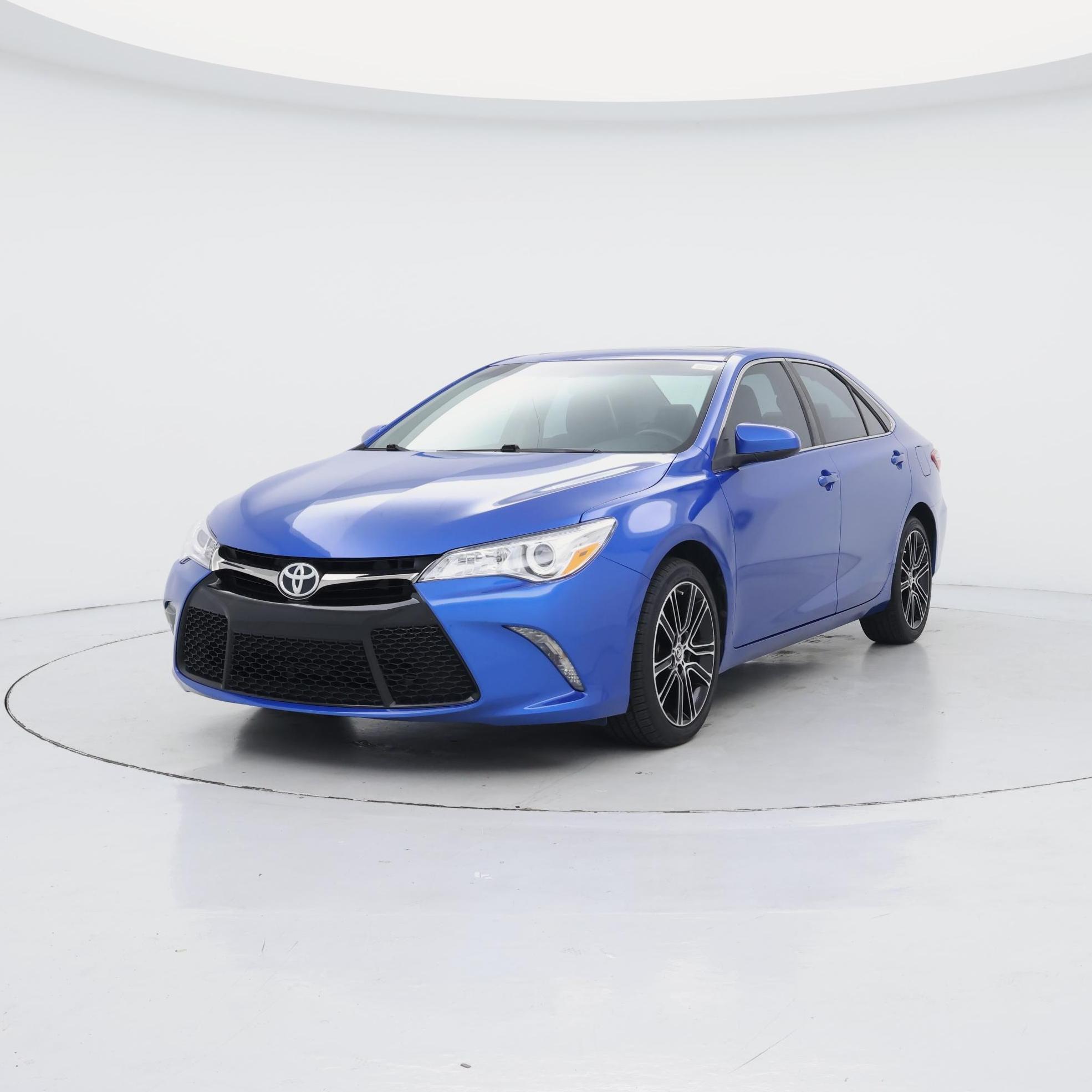 Thumbnail: 2016 Toyota Camry - 4