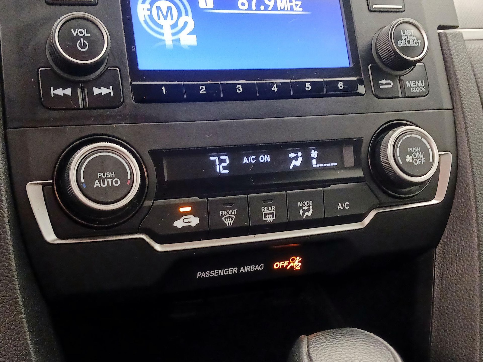 2018 Honda Civic LX - Photo 17