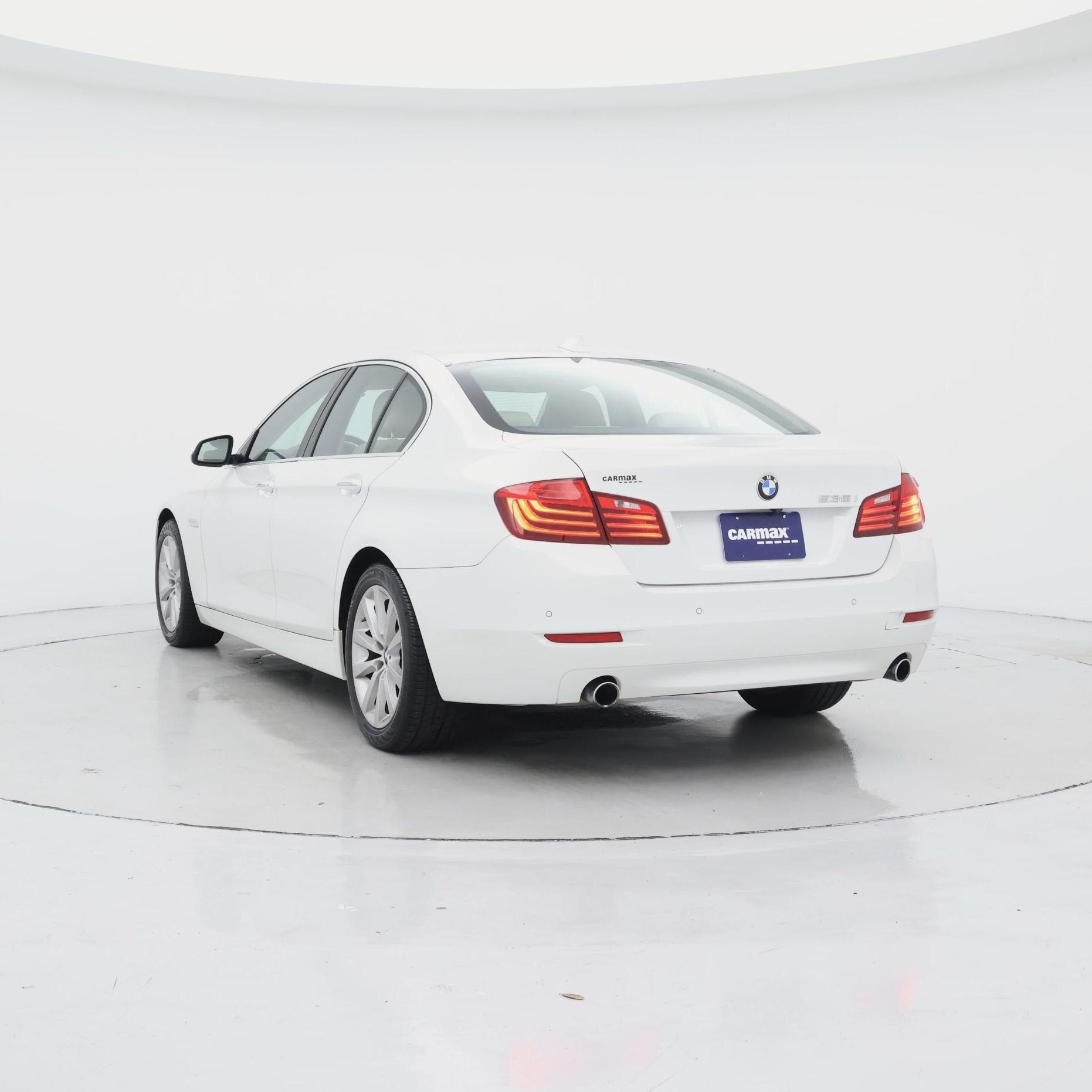 Thumbnail: 2016 BMW 5 Series - 2