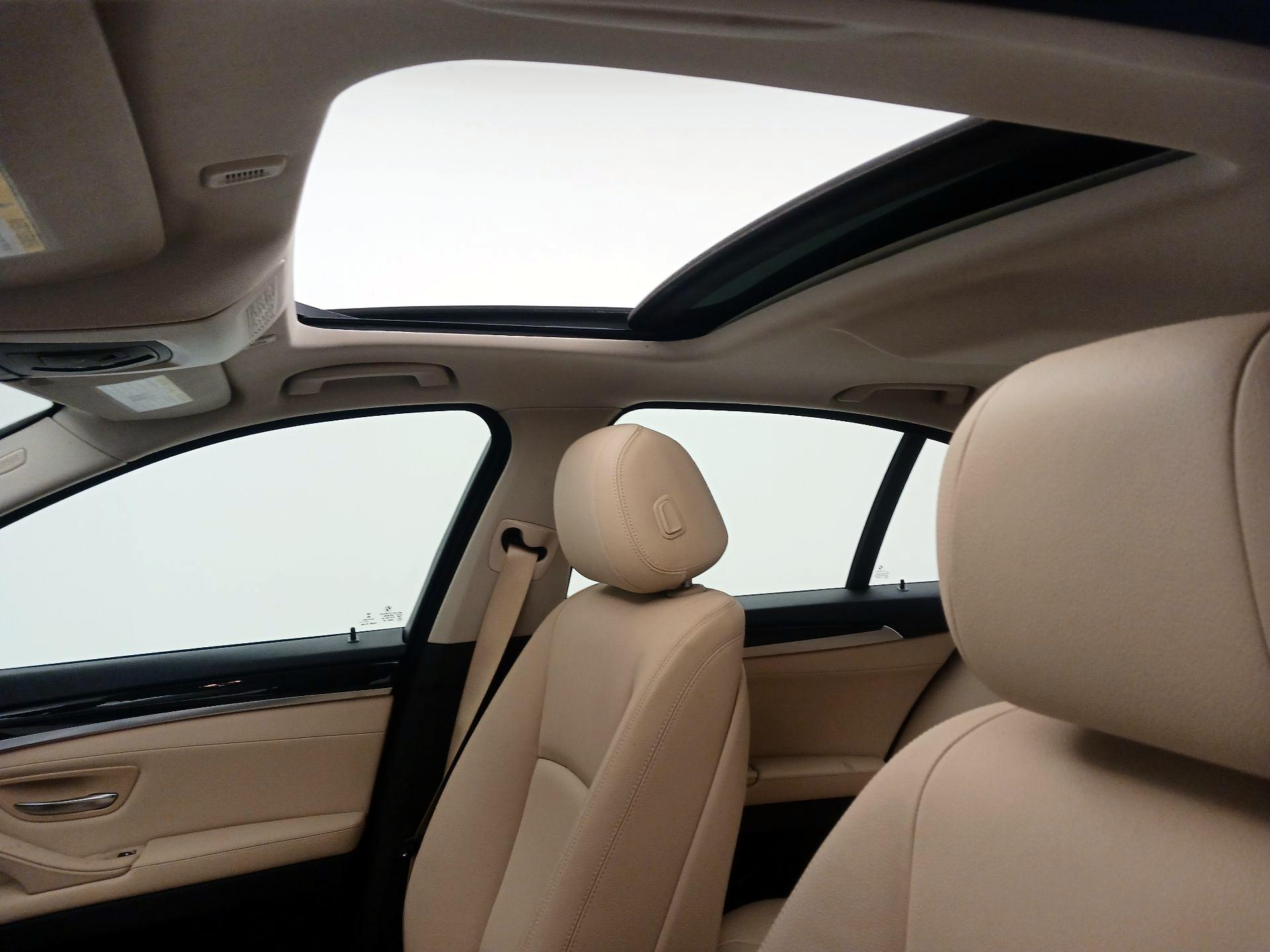 Thumbnail: 2016 BMW 5 Series - 20