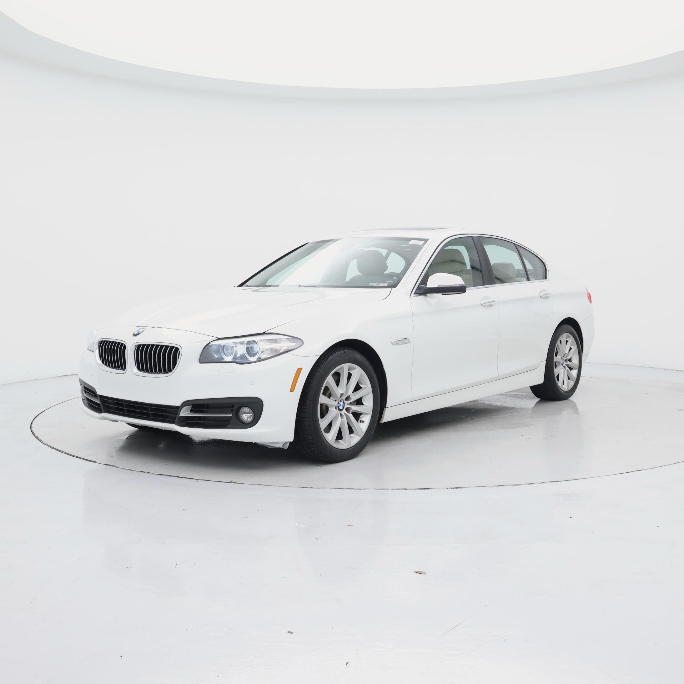 Thumbnail: 2016 BMW 5 Series - 4