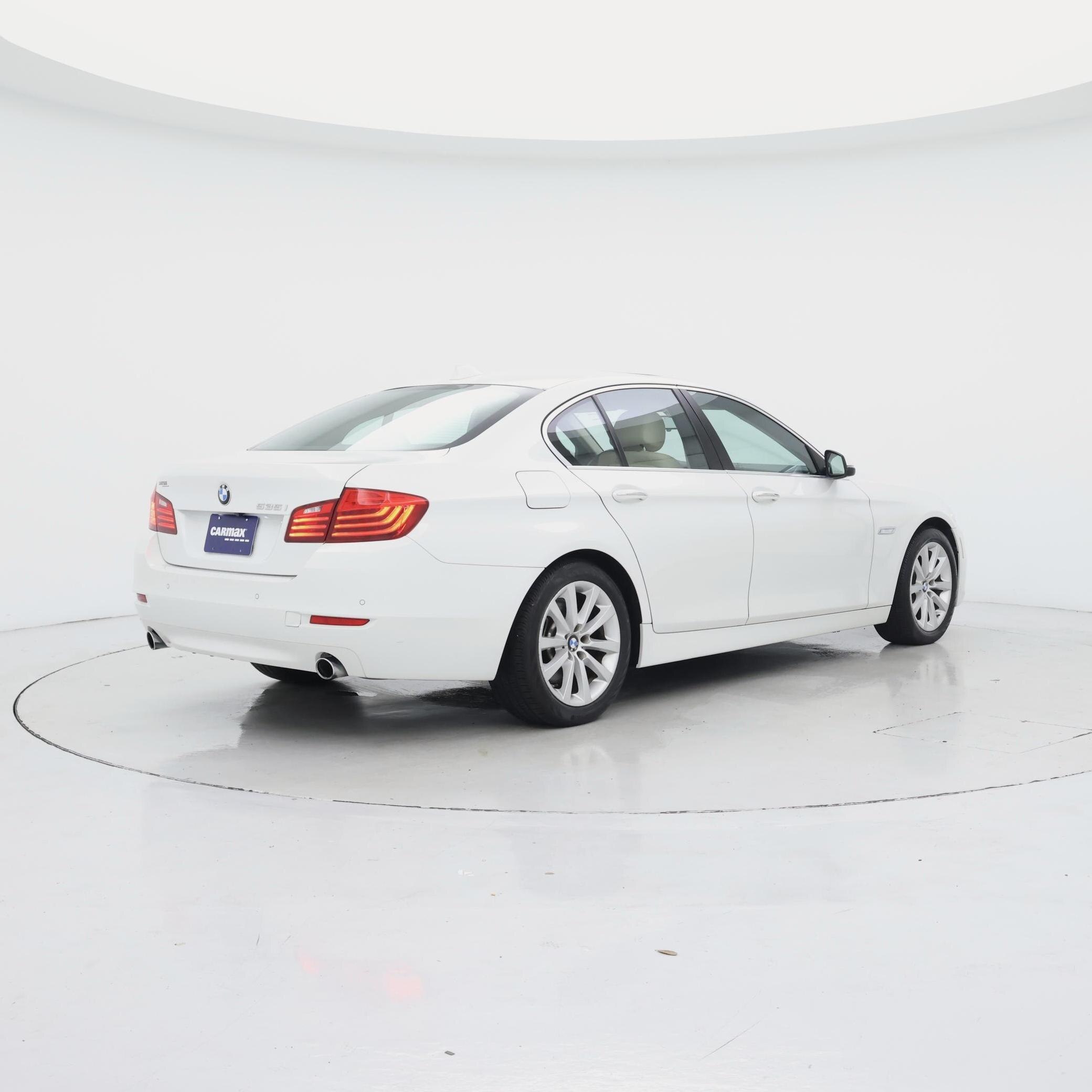 Thumbnail: 2016 BMW 5 Series - 8