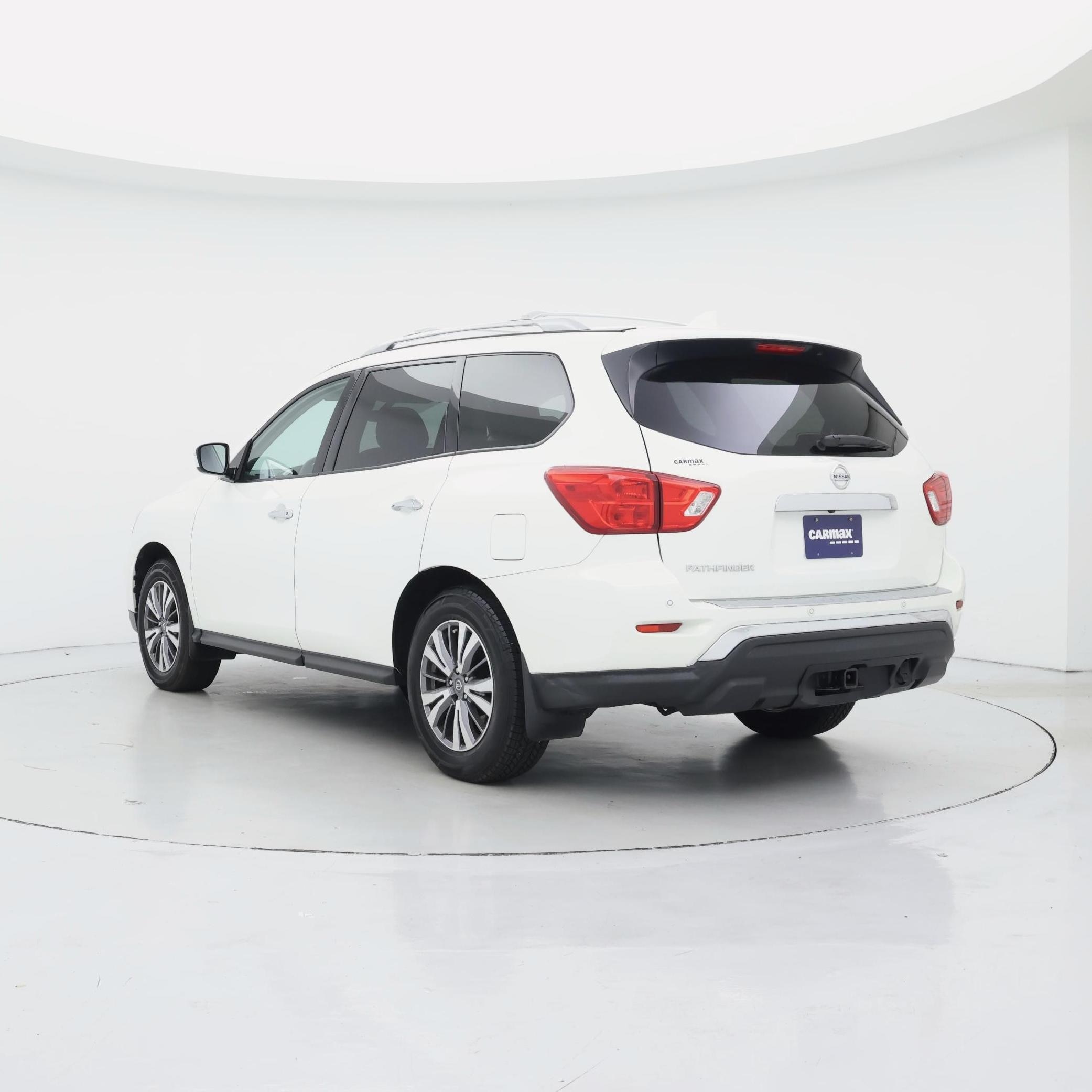 Thumbnail: 2020 Nissan Pathfinder - 2
