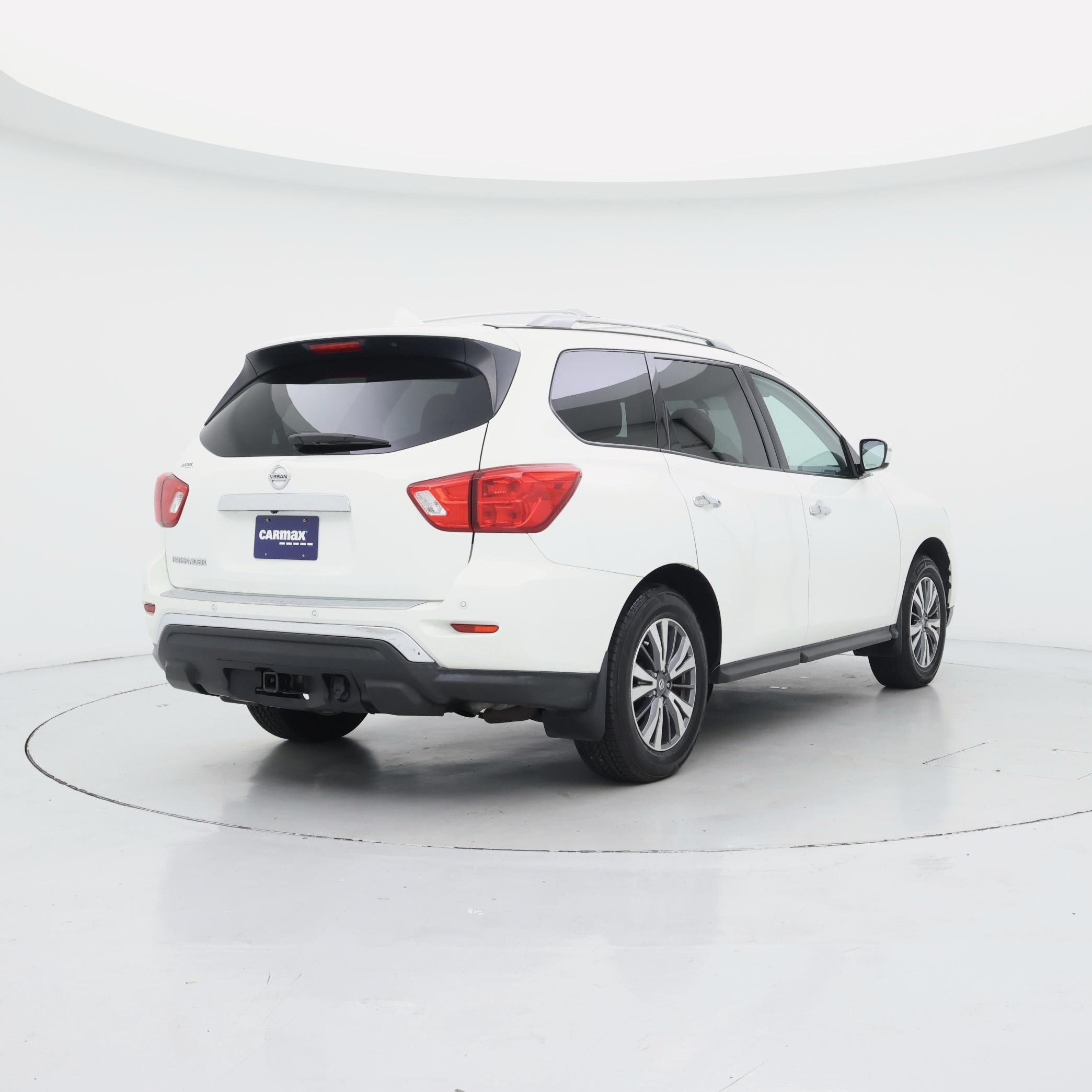 Thumbnail: 2020 Nissan Pathfinder - 8