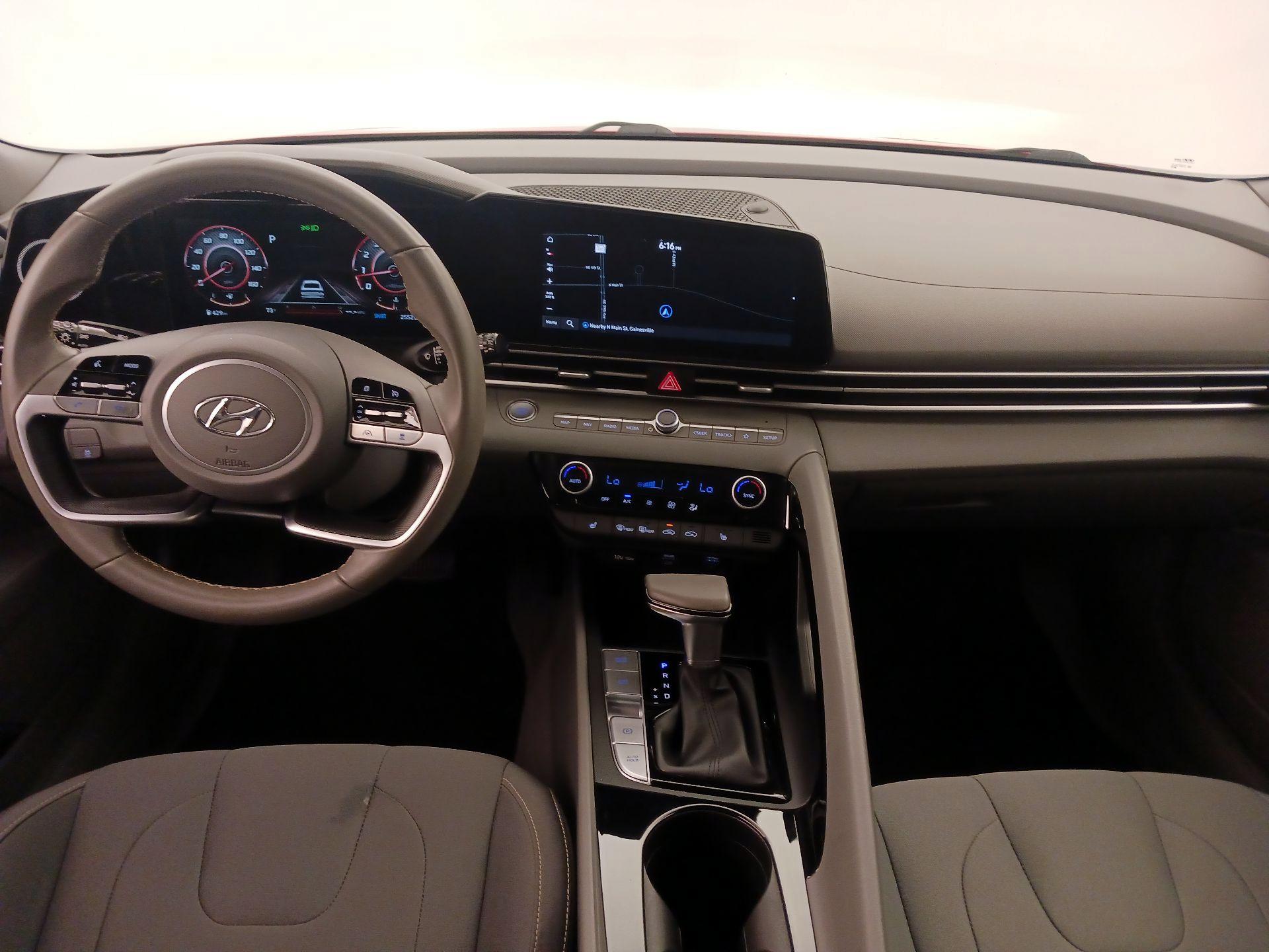 Thumbnail: 2023 Hyundai Elantra - 9