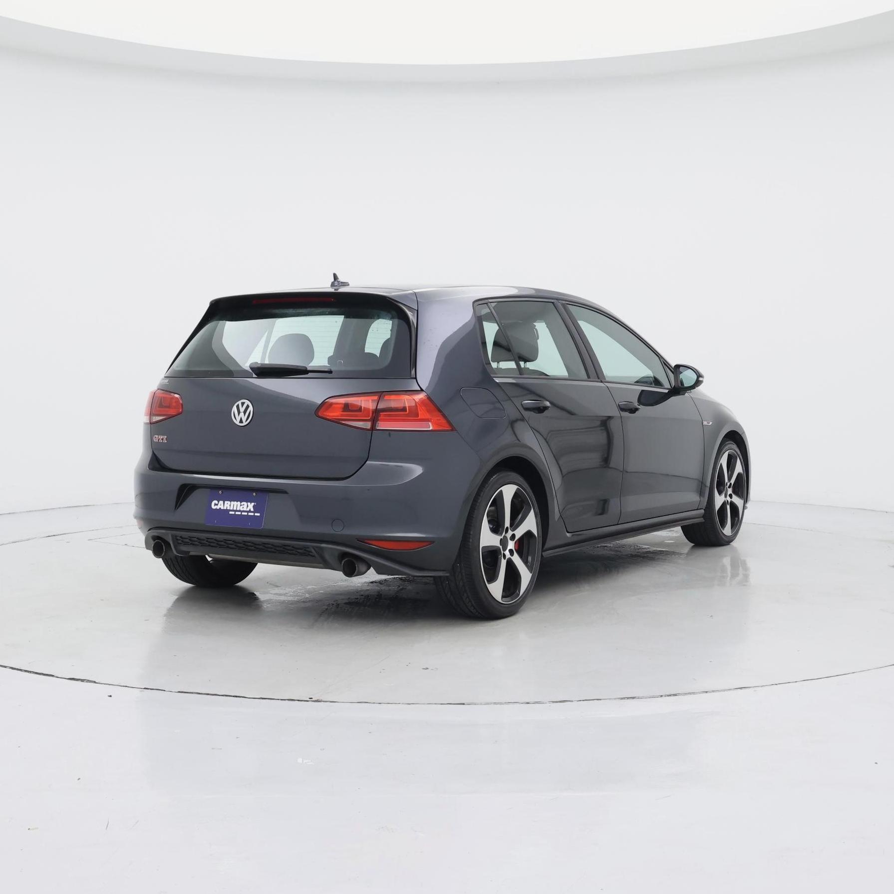 Thumbnail: 2017 Volkswagen Golf - 8