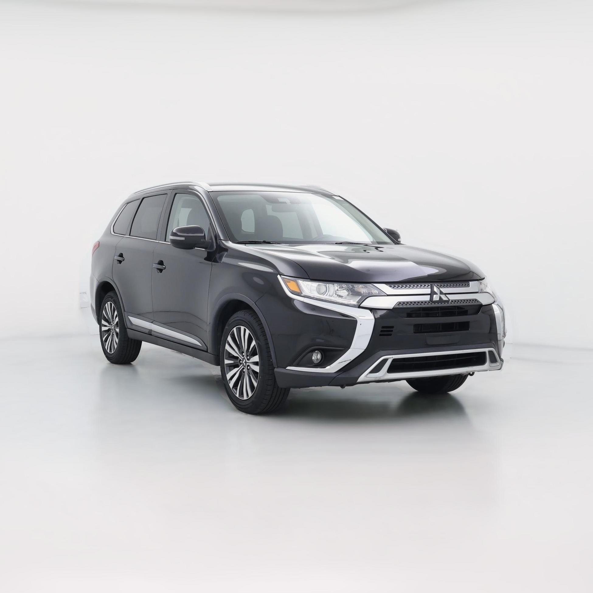 Thumbnail: 2020 Mitsubishi Outlander - 1