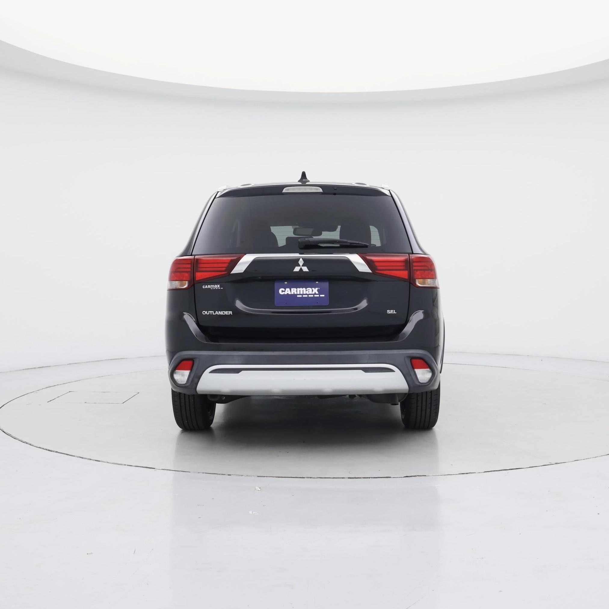 Thumbnail: 2020 Mitsubishi Outlander - 6