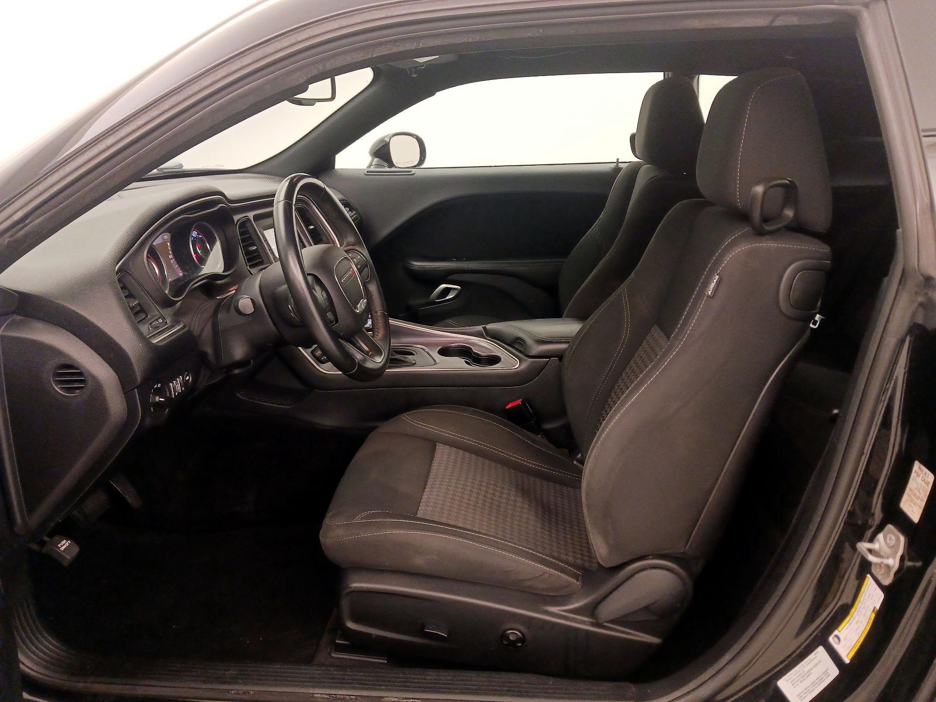 Thumbnail: 2015 Dodge Challenger - 11