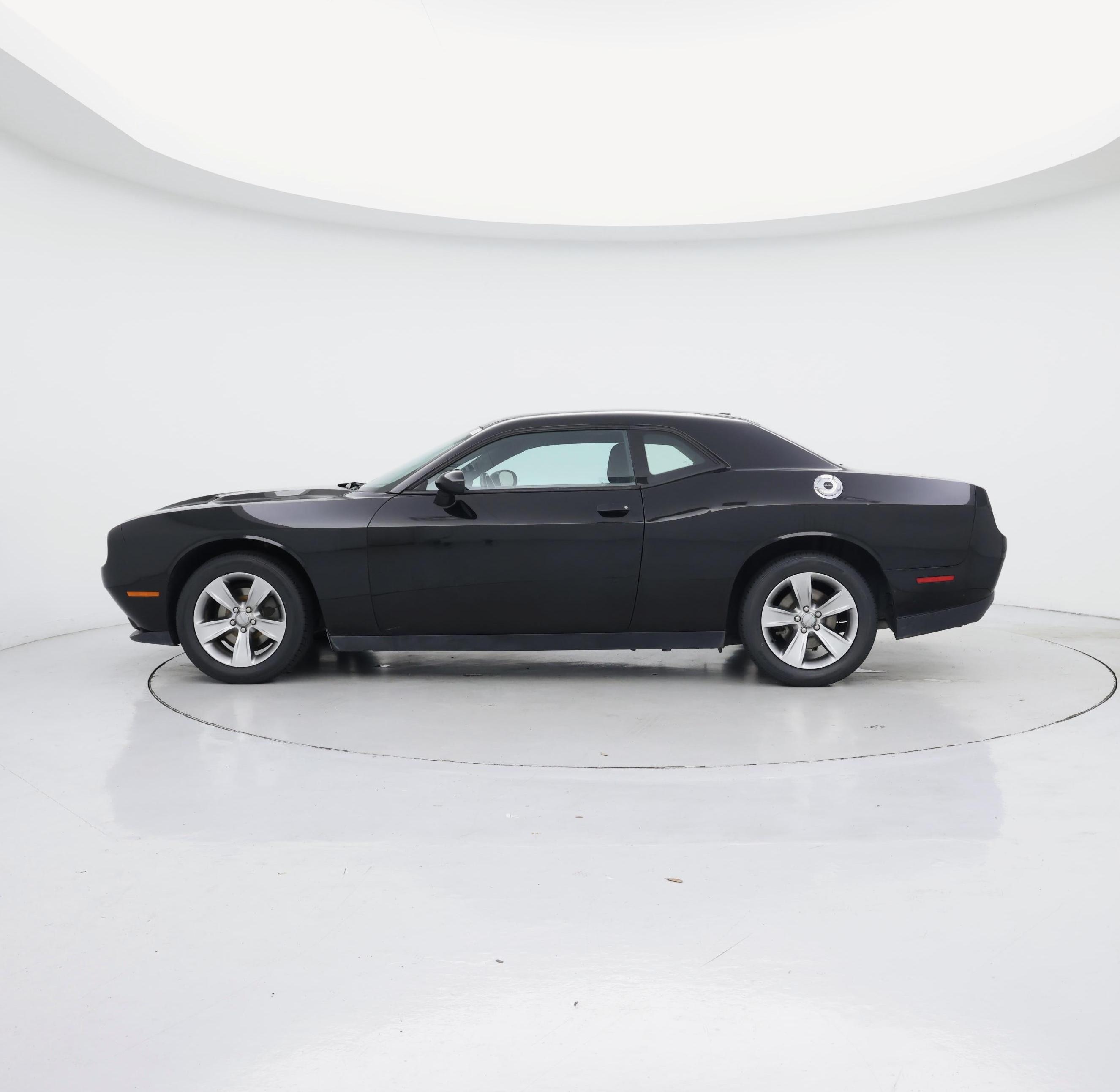 Thumbnail: 2015 Dodge Challenger - 3