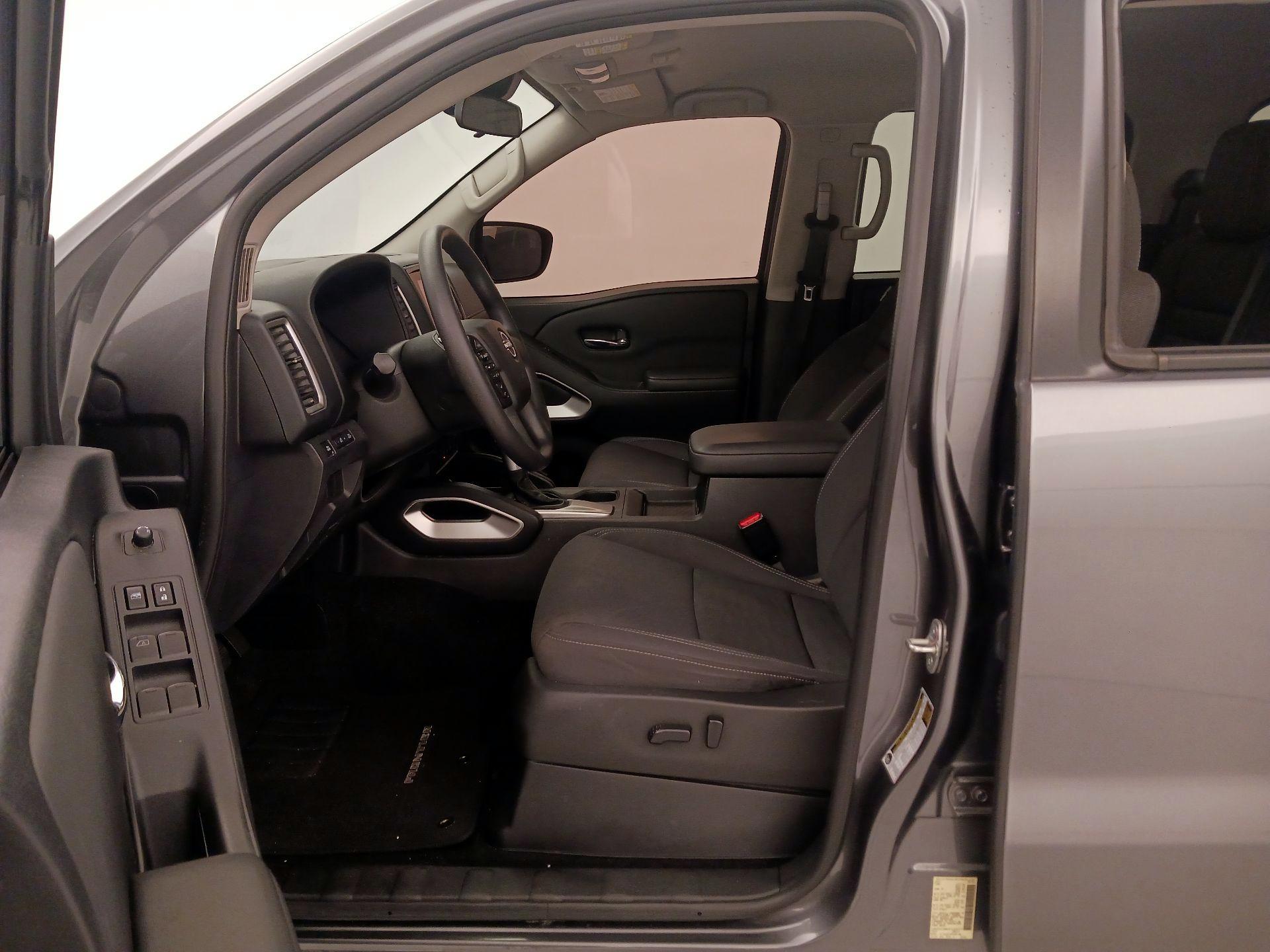 Thumbnail: 2022 Nissan Frontier - 11