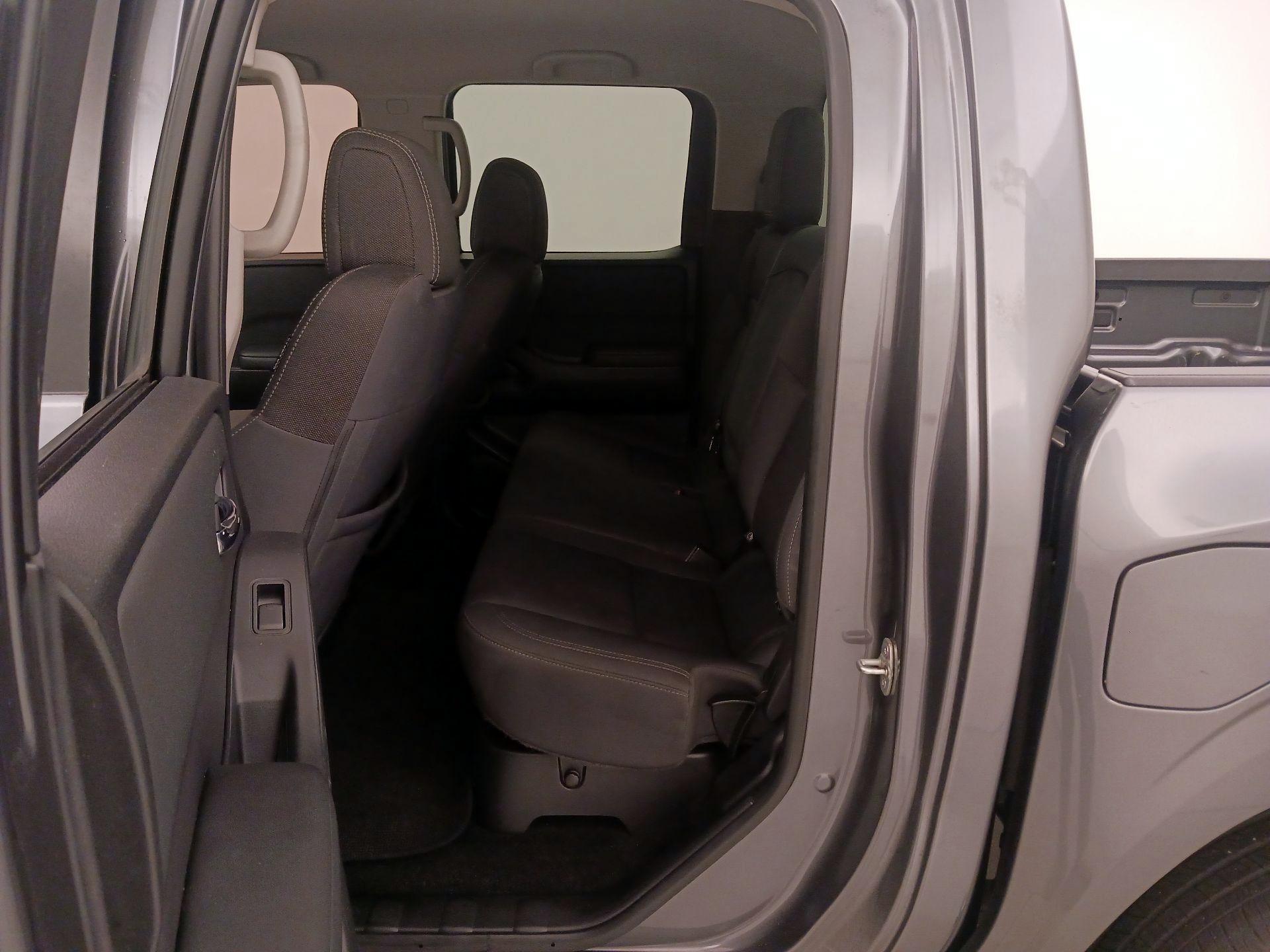 Thumbnail: 2022 Nissan Frontier - 19