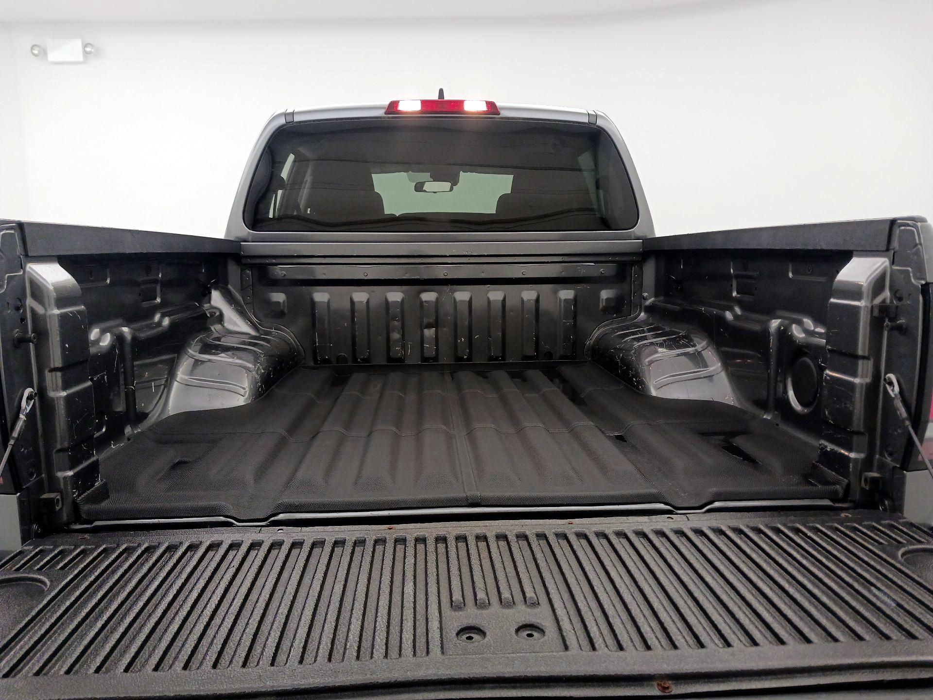 Thumbnail: 2022 Nissan Frontier - 20