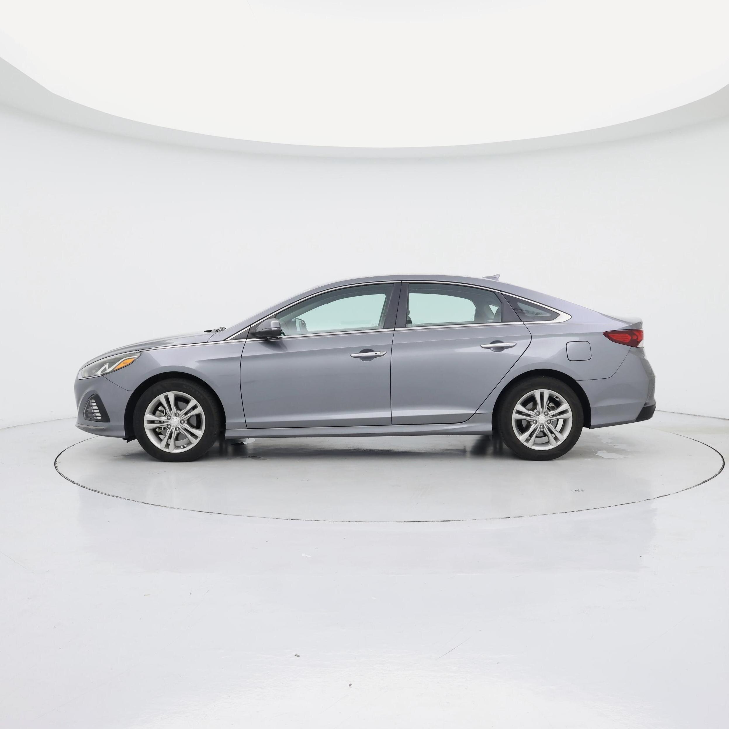 Thumbnail: 2019 Hyundai Sonata - 3