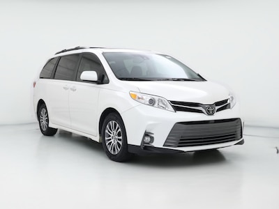 2020 Toyota Sienna XLE
