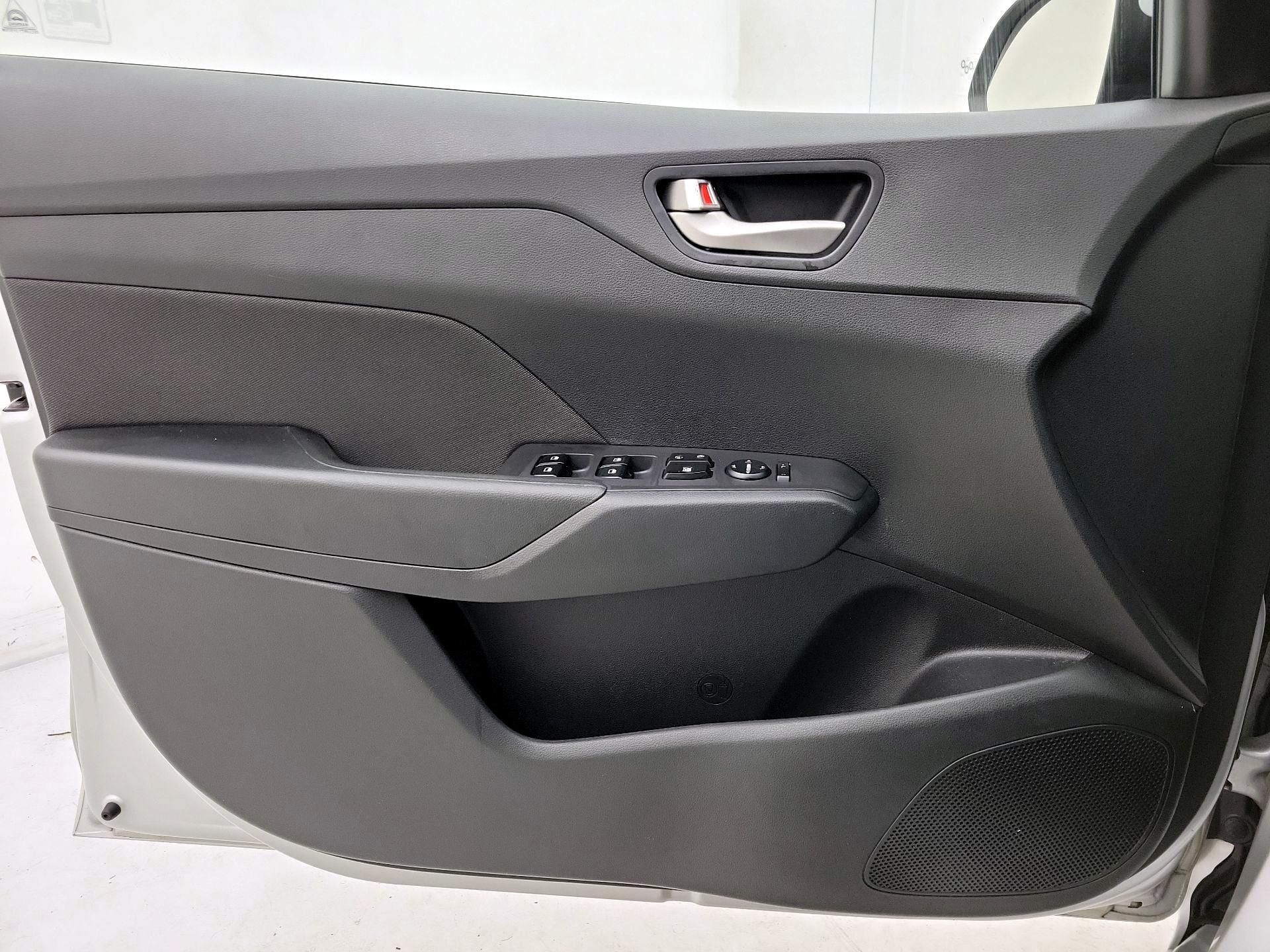 Thumbnail: 2020 Hyundai Accent - 12