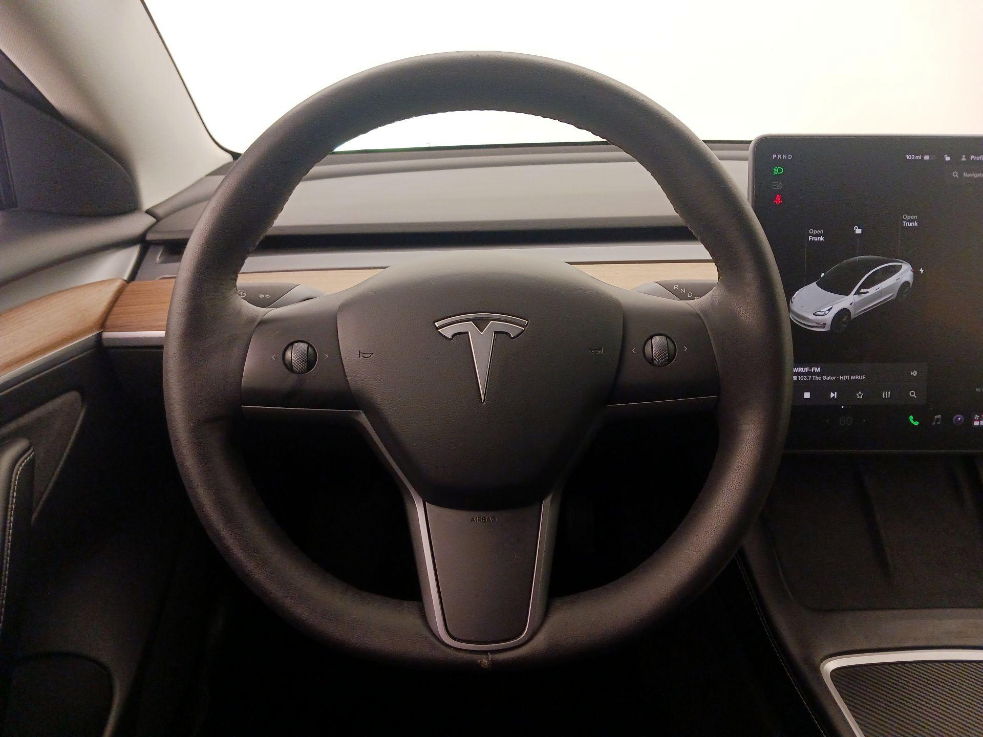 Thumbnail: 2021 Tesla Model 3 - 10