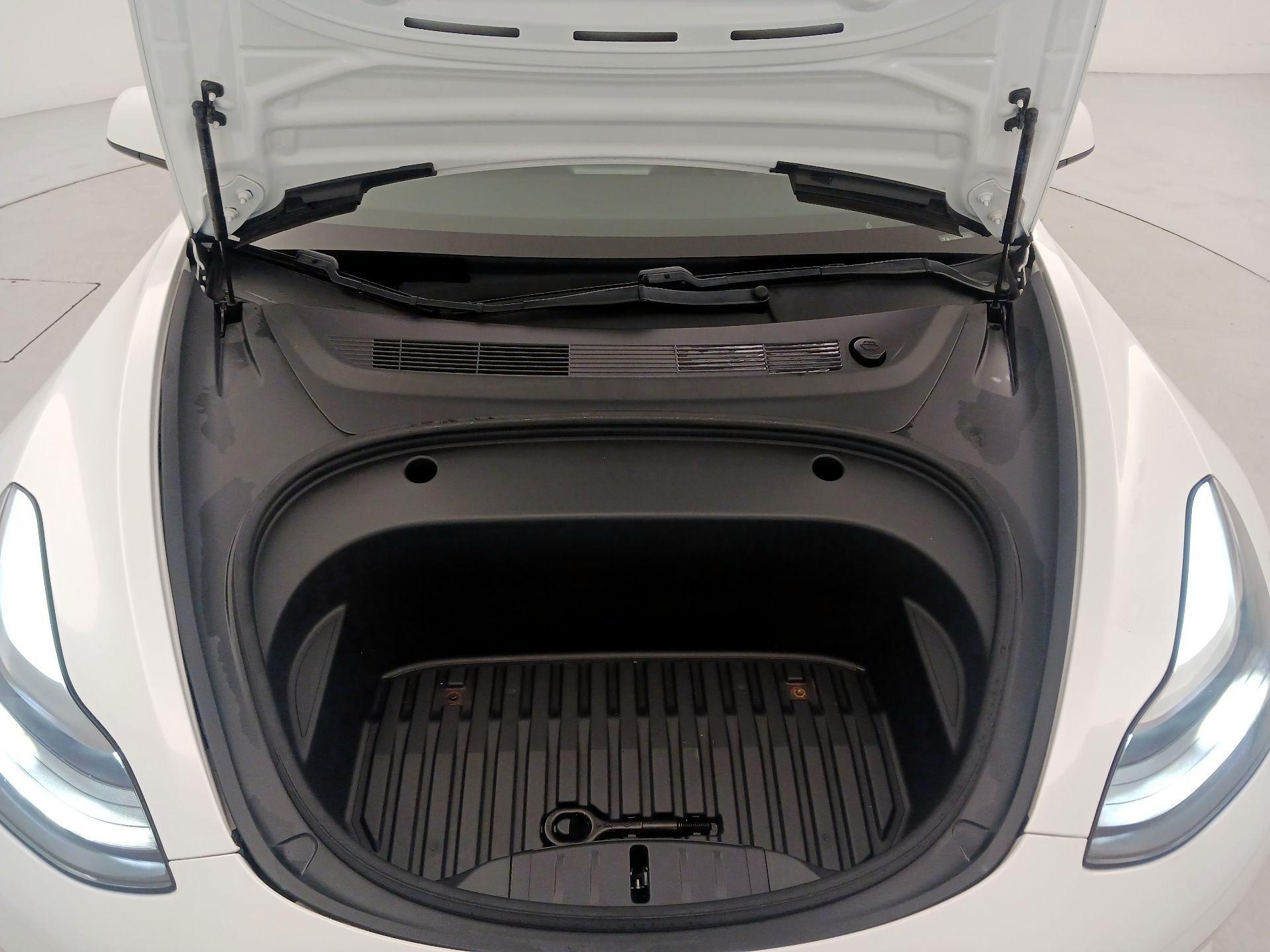 Thumbnail: 2021 Tesla Model 3 - 20