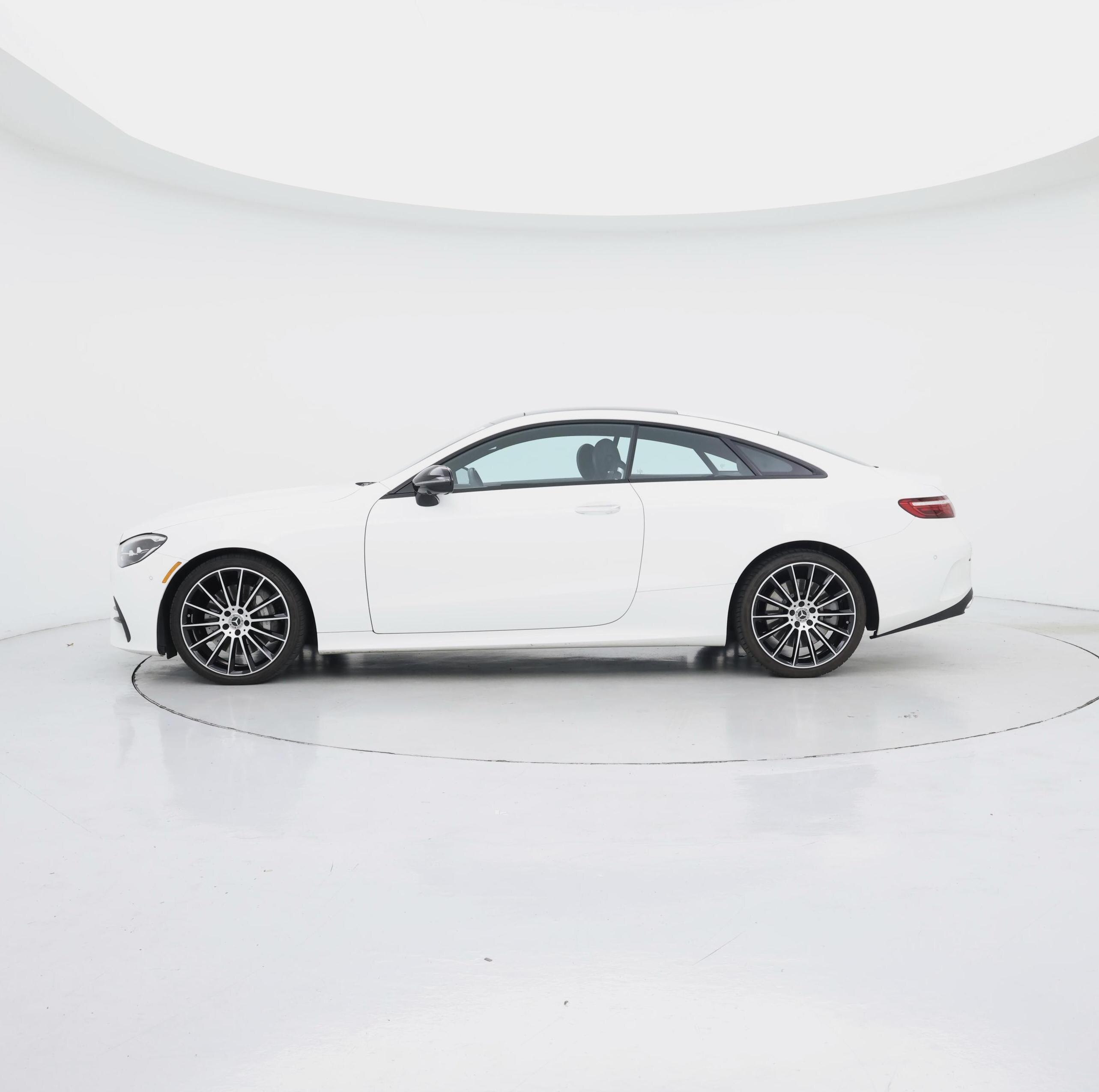 Thumbnail: 2022 Mercedes-Benz E-Class - 3