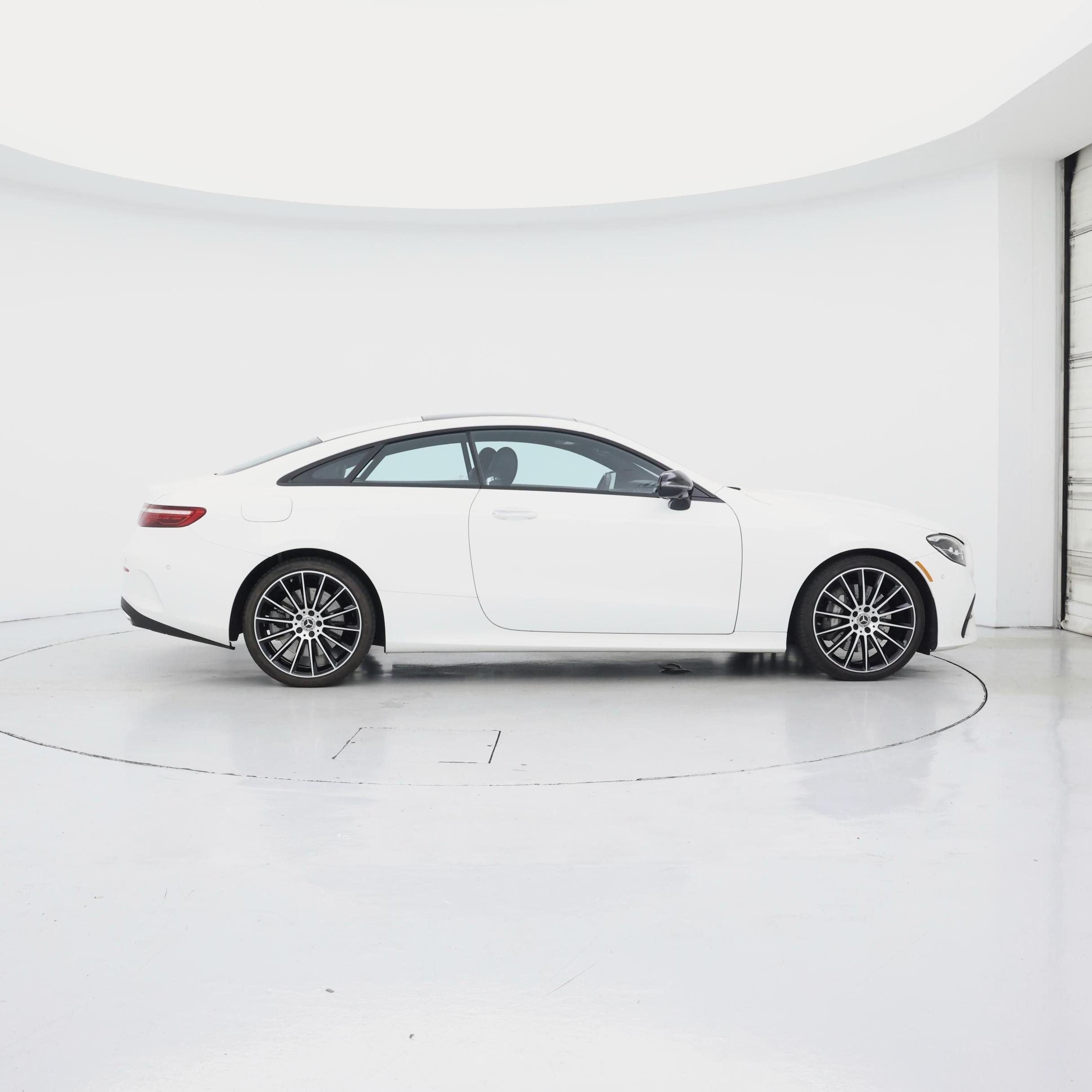 Thumbnail: 2022 Mercedes-Benz E-Class - 7