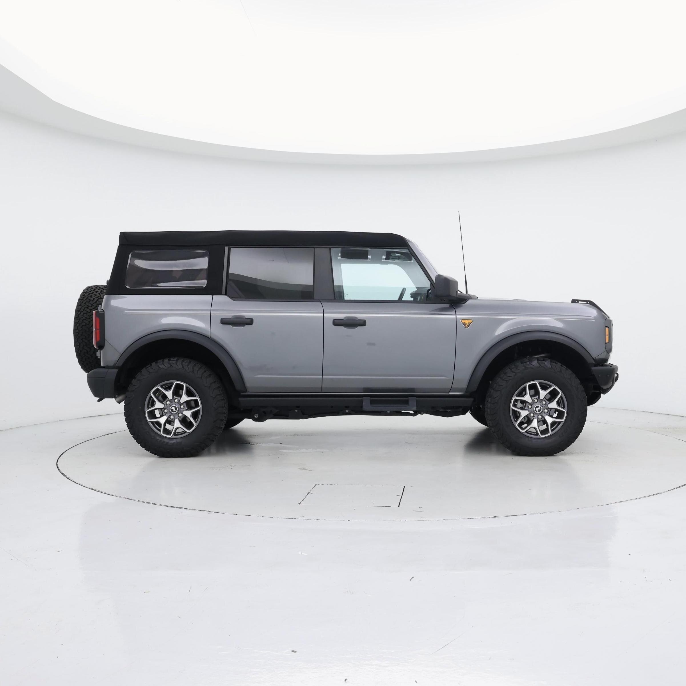 Thumbnail: 2024 Ford Bronco - 7