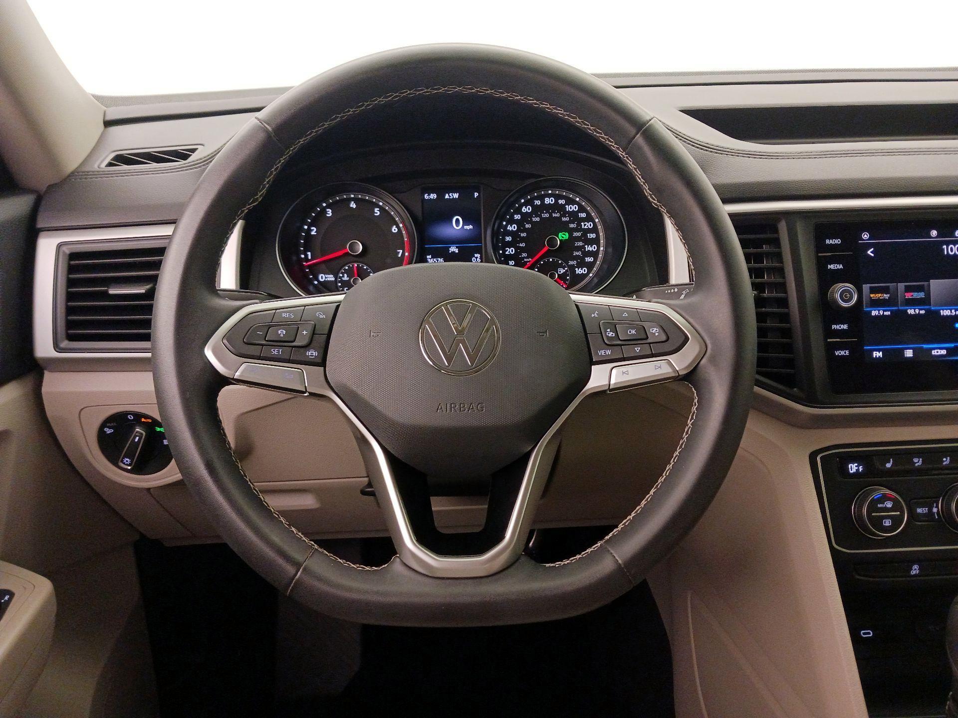 Thumbnail: 2021 Volkswagen Atlas - 10