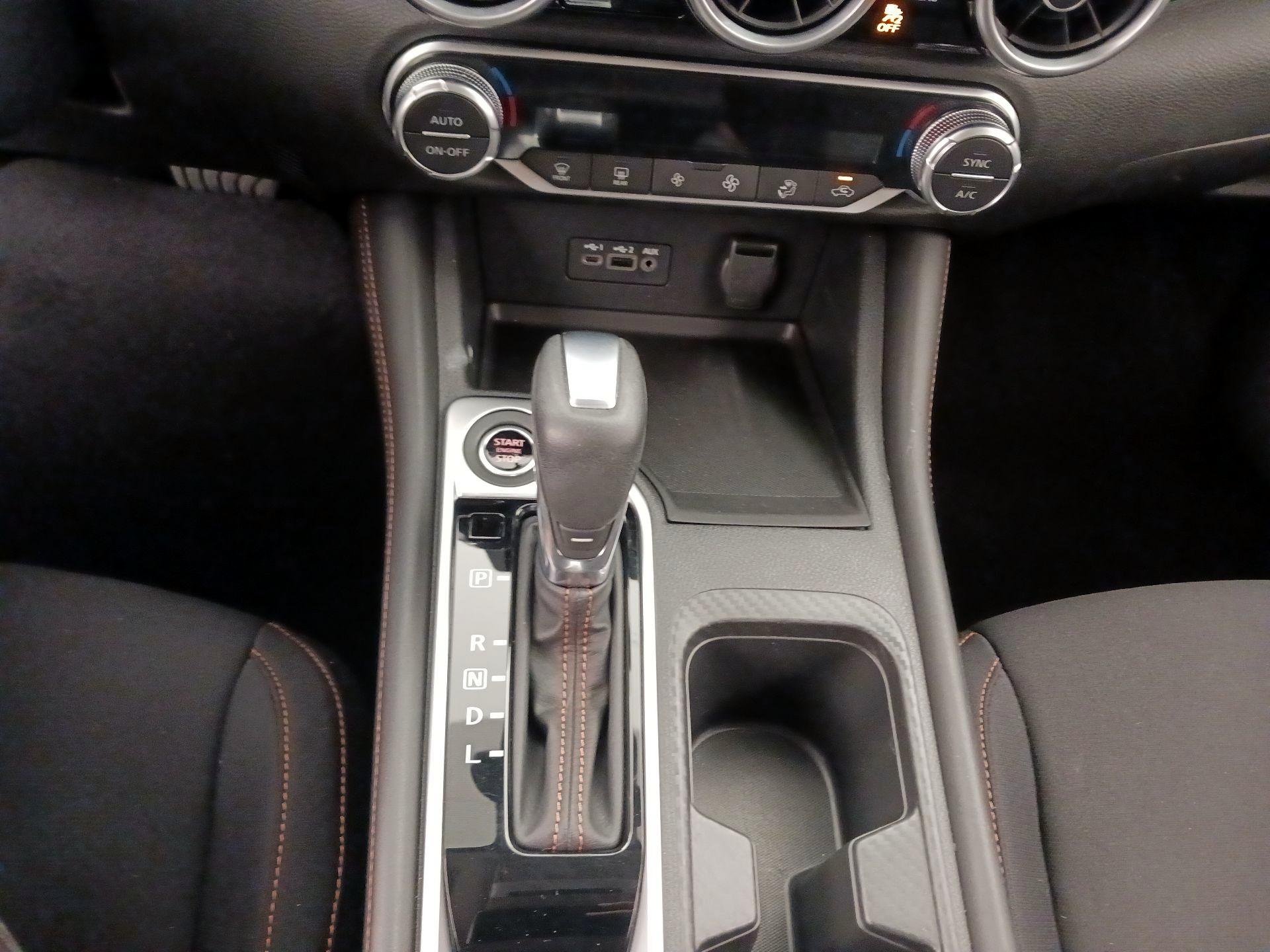 Thumbnail: 2021 Nissan Sentra - 17