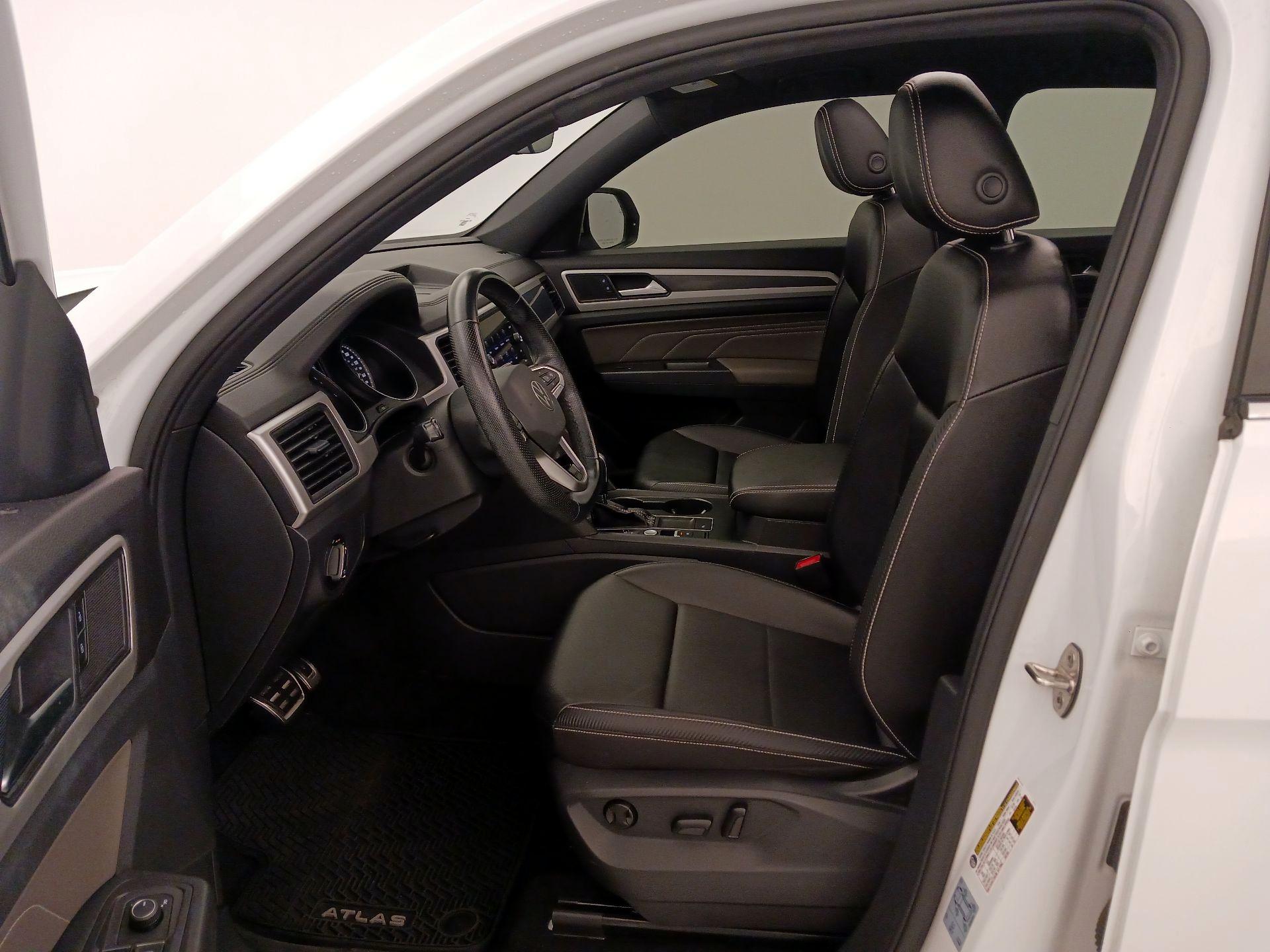 Thumbnail: 2021 Volkswagen Atlas - 11