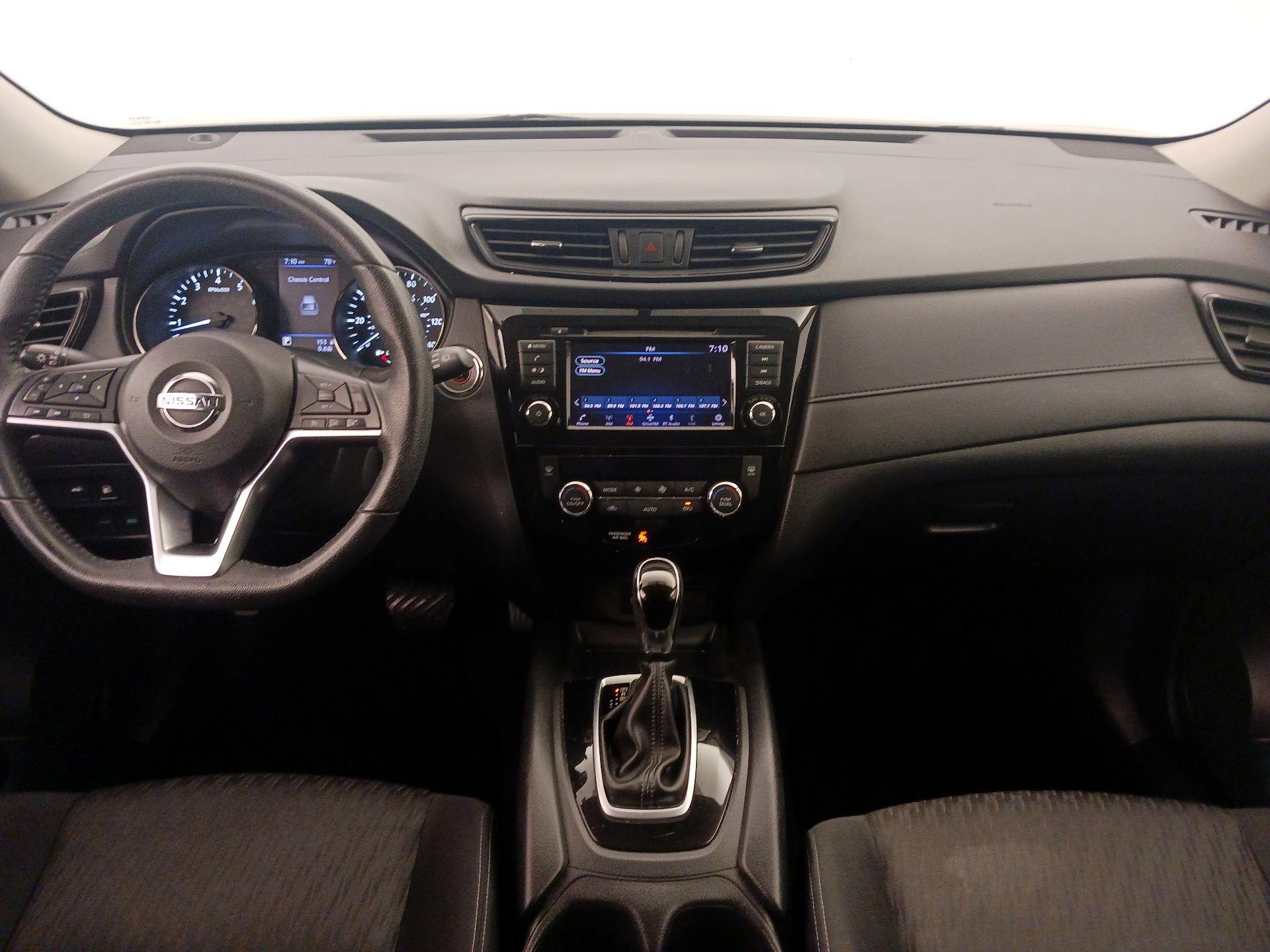 Thumbnail: 2018 Nissan Rogue - 9