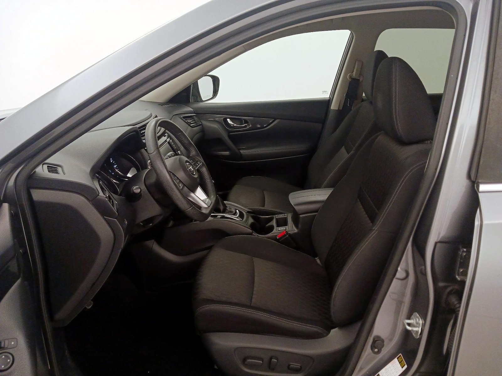 2018 Nissan Rogue SV - Photo 12