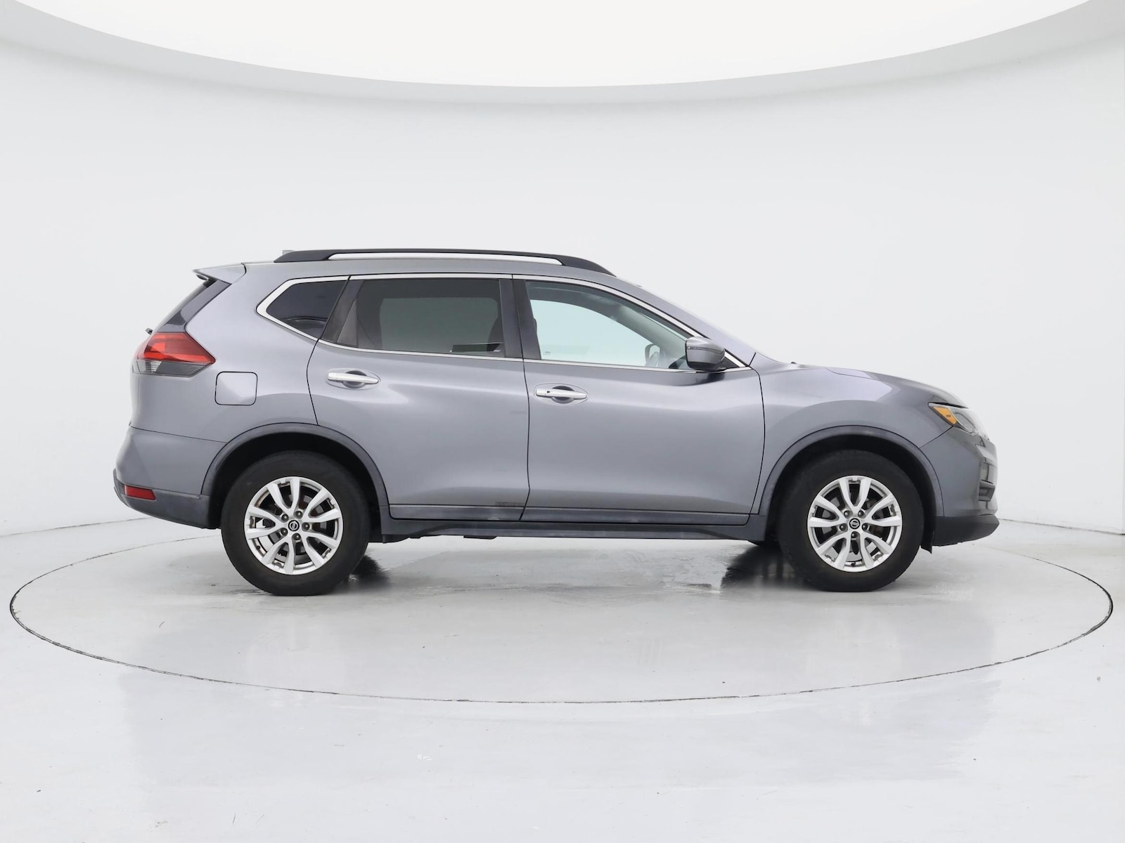2018 Nissan Rogue SV - Photo 8