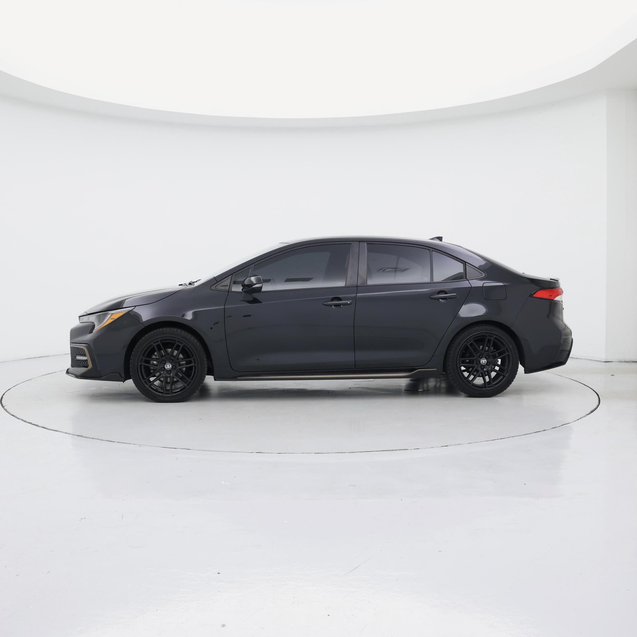Thumbnail: 2021 Toyota Corolla - 3