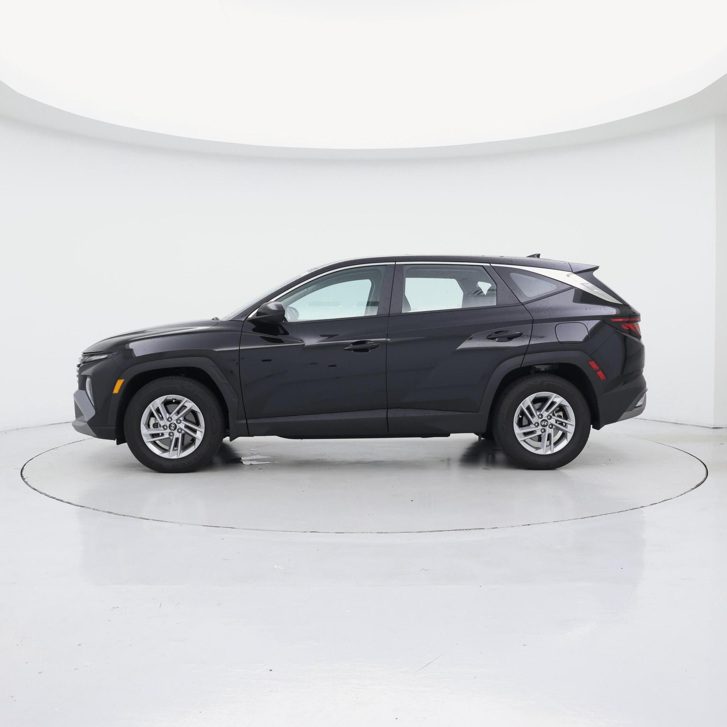 Thumbnail: 2026 Hyundai Tucson - 3