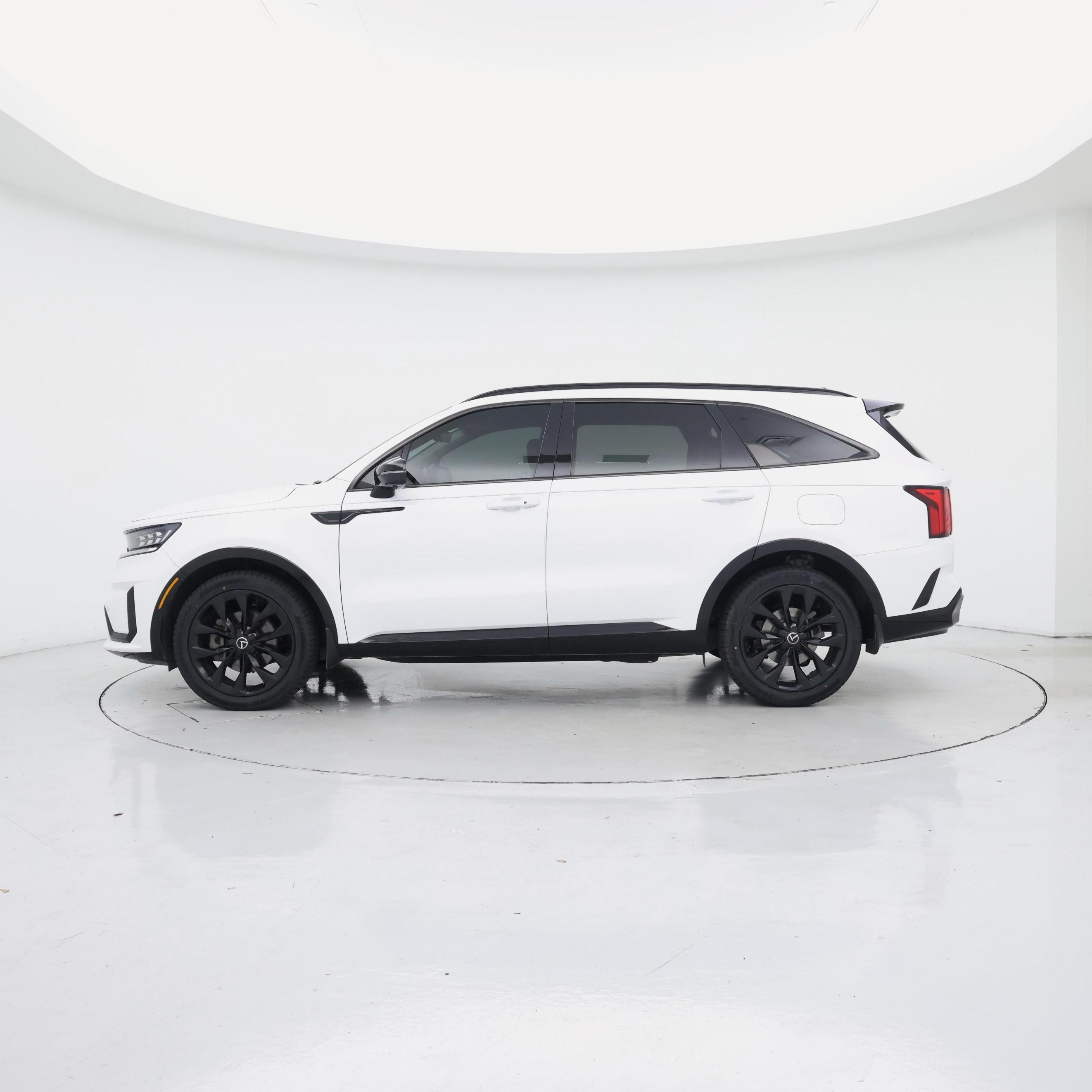 Thumbnail: 2021 Kia Sorento - 3