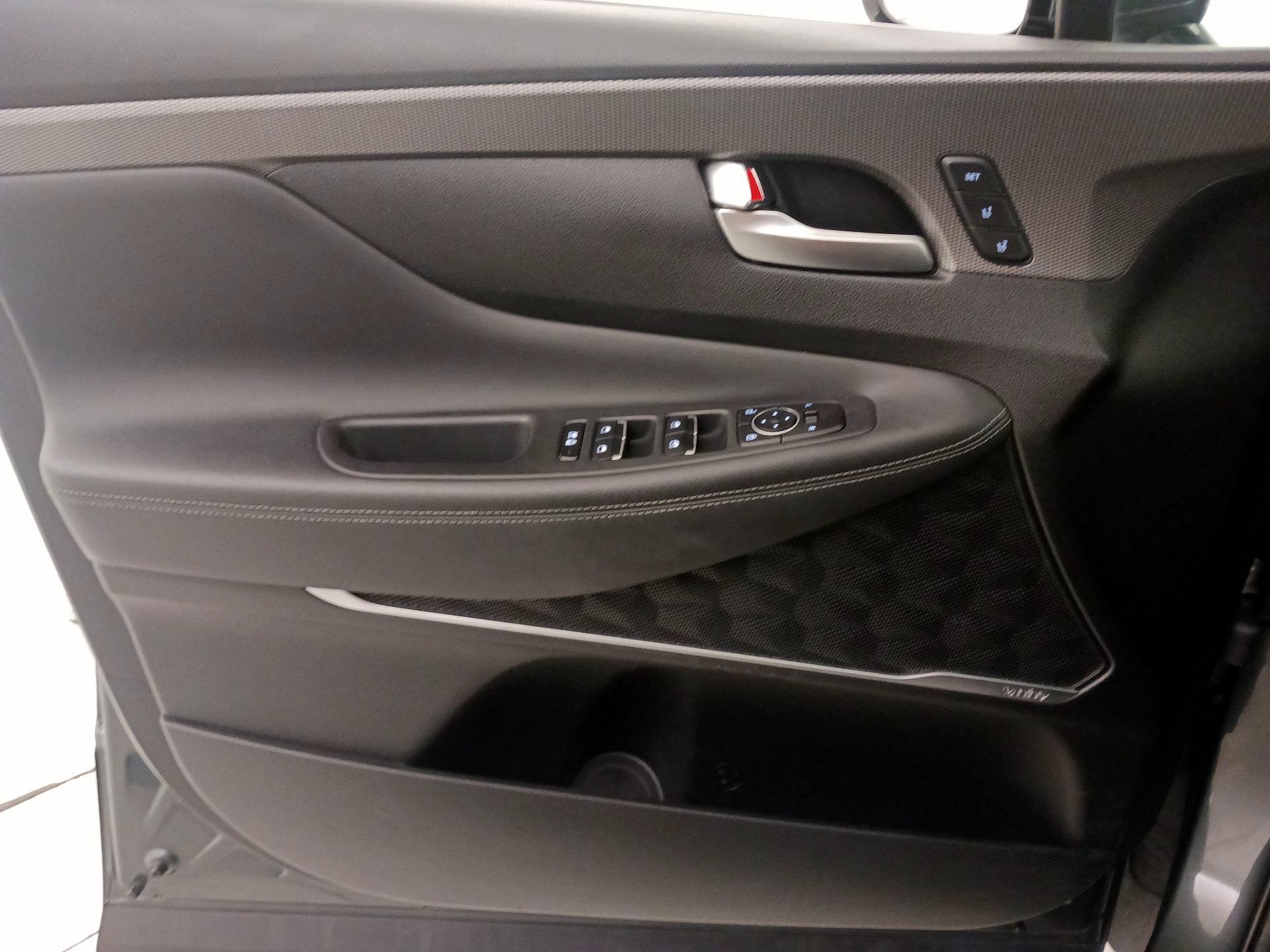Thumbnail: 2019 Hyundai Santa Fe - 12