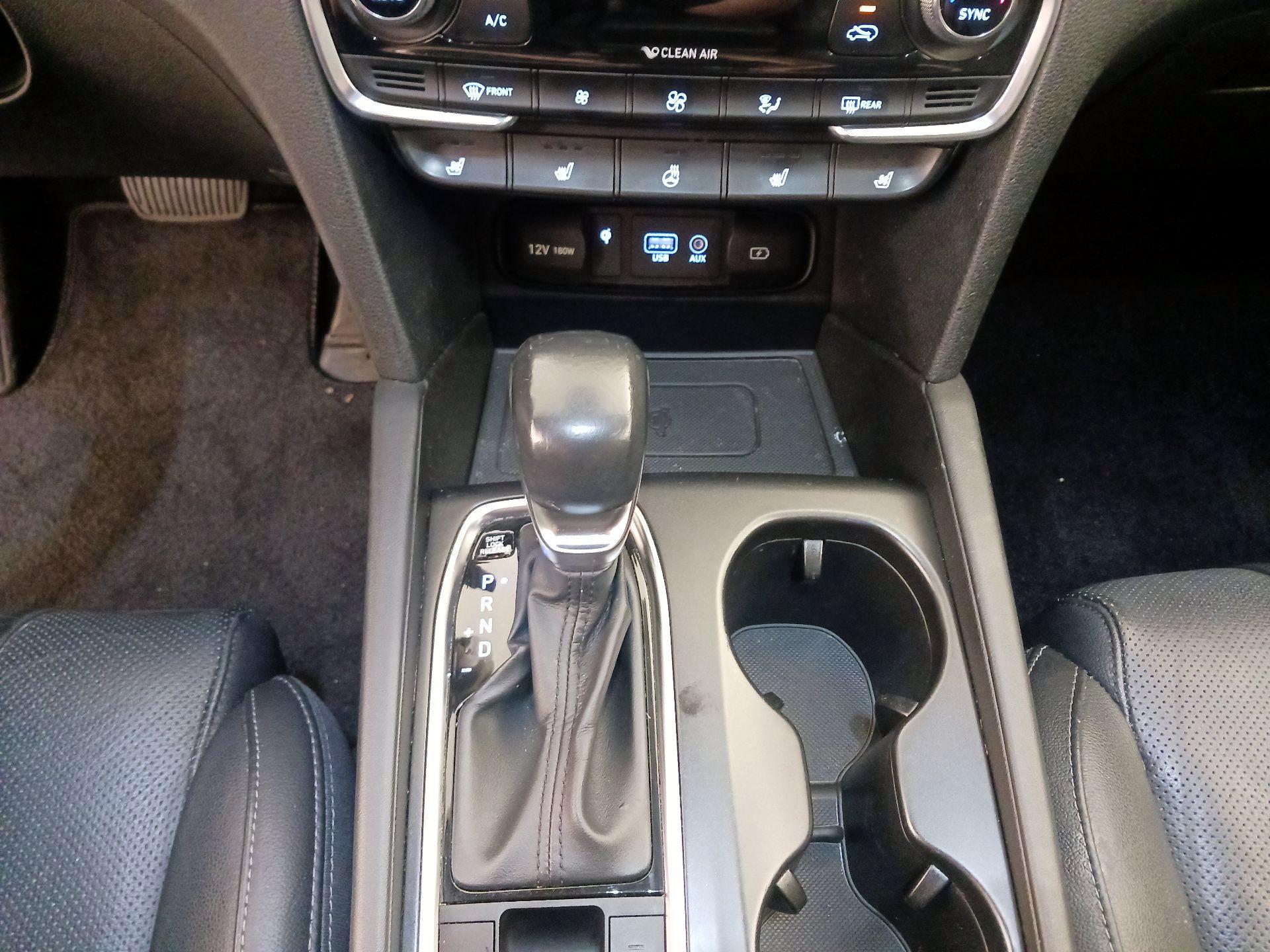 Thumbnail: 2019 Hyundai Santa Fe - 17