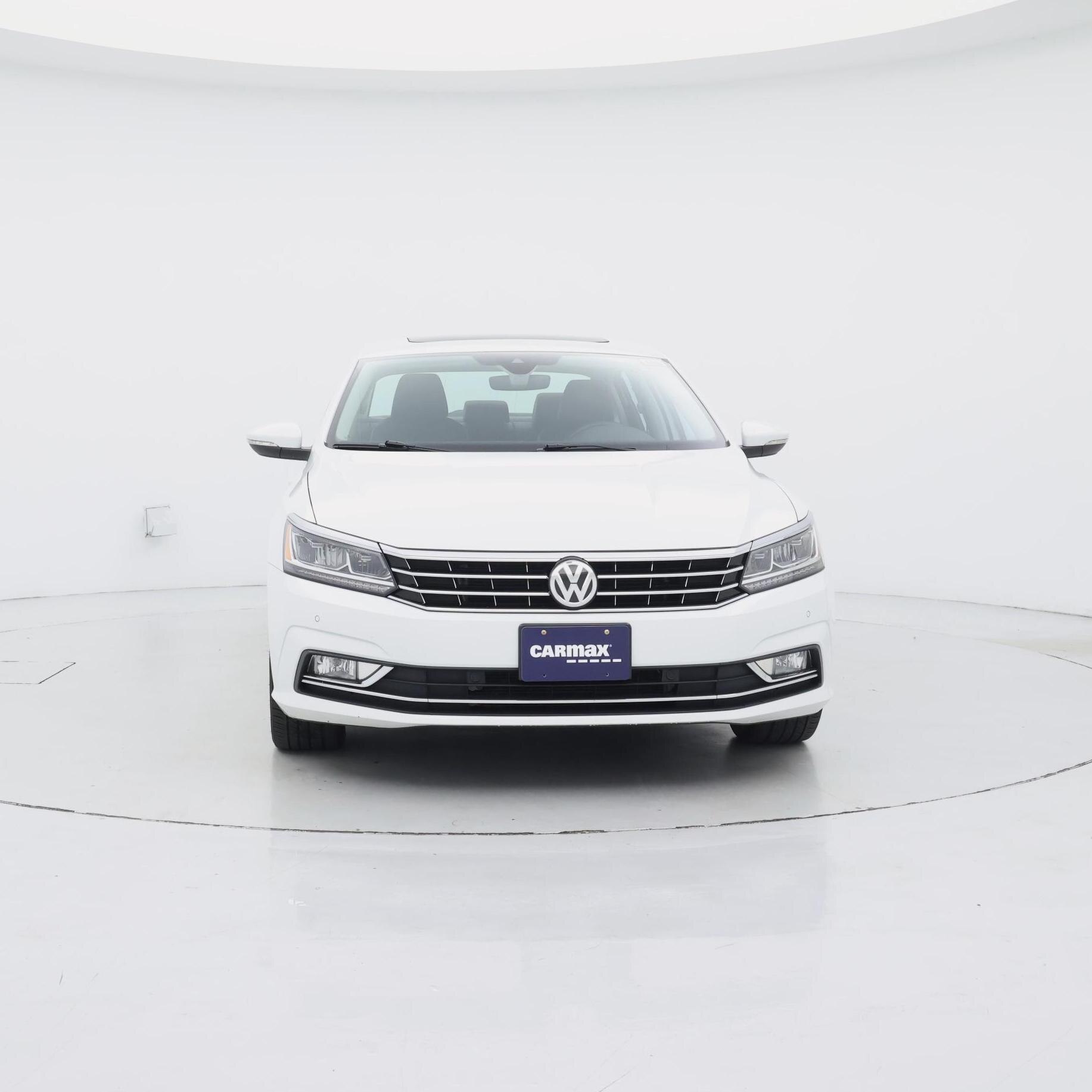 Thumbnail: 2017 Volkswagen Passat - 5