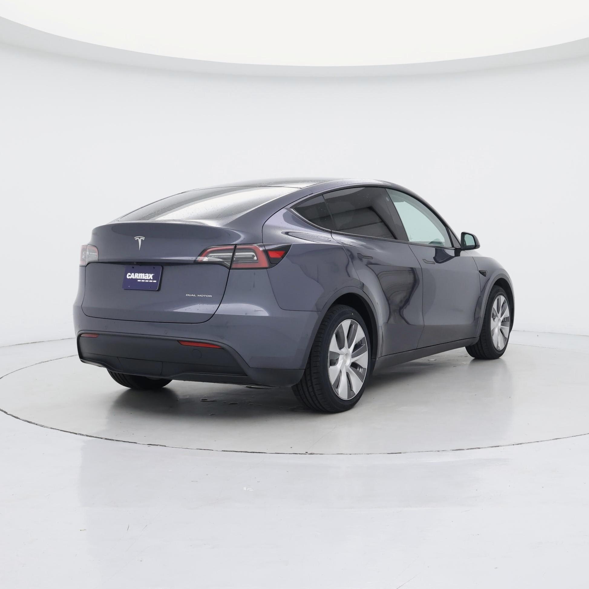 Thumbnail: 2022 Tesla Model Y - 8