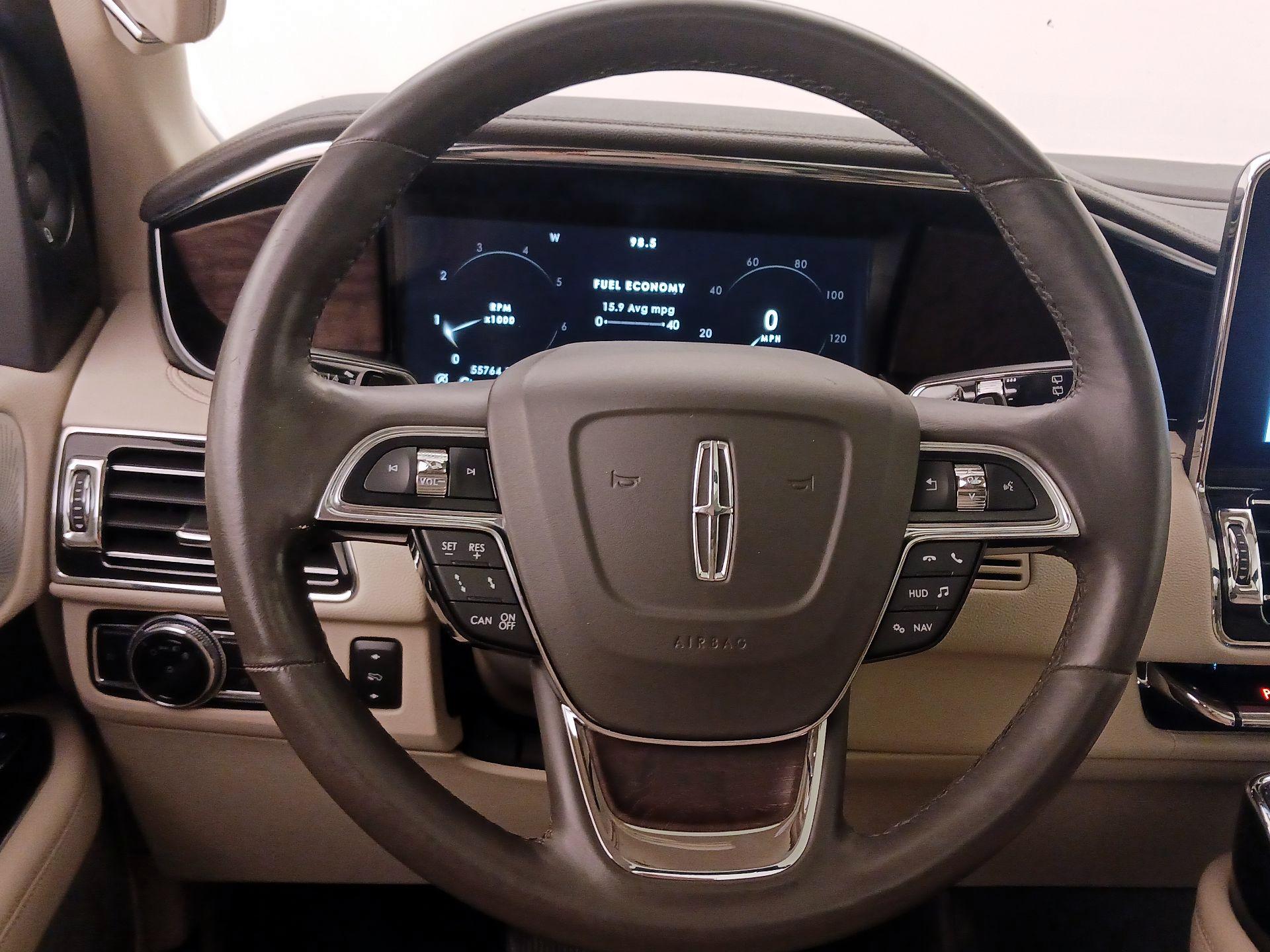 Thumbnail: 2020 Lincoln Navigator - 10
