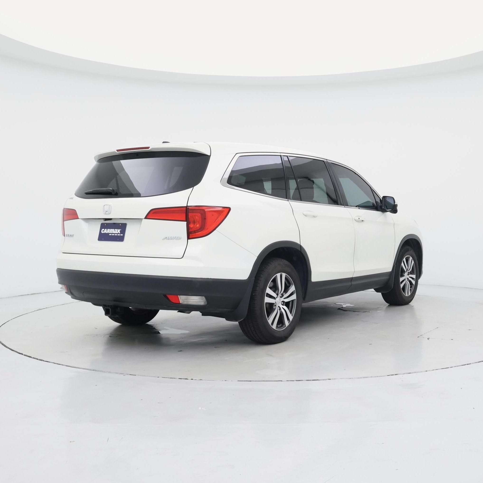 Thumbnail: 2018 Honda Pilot - 8