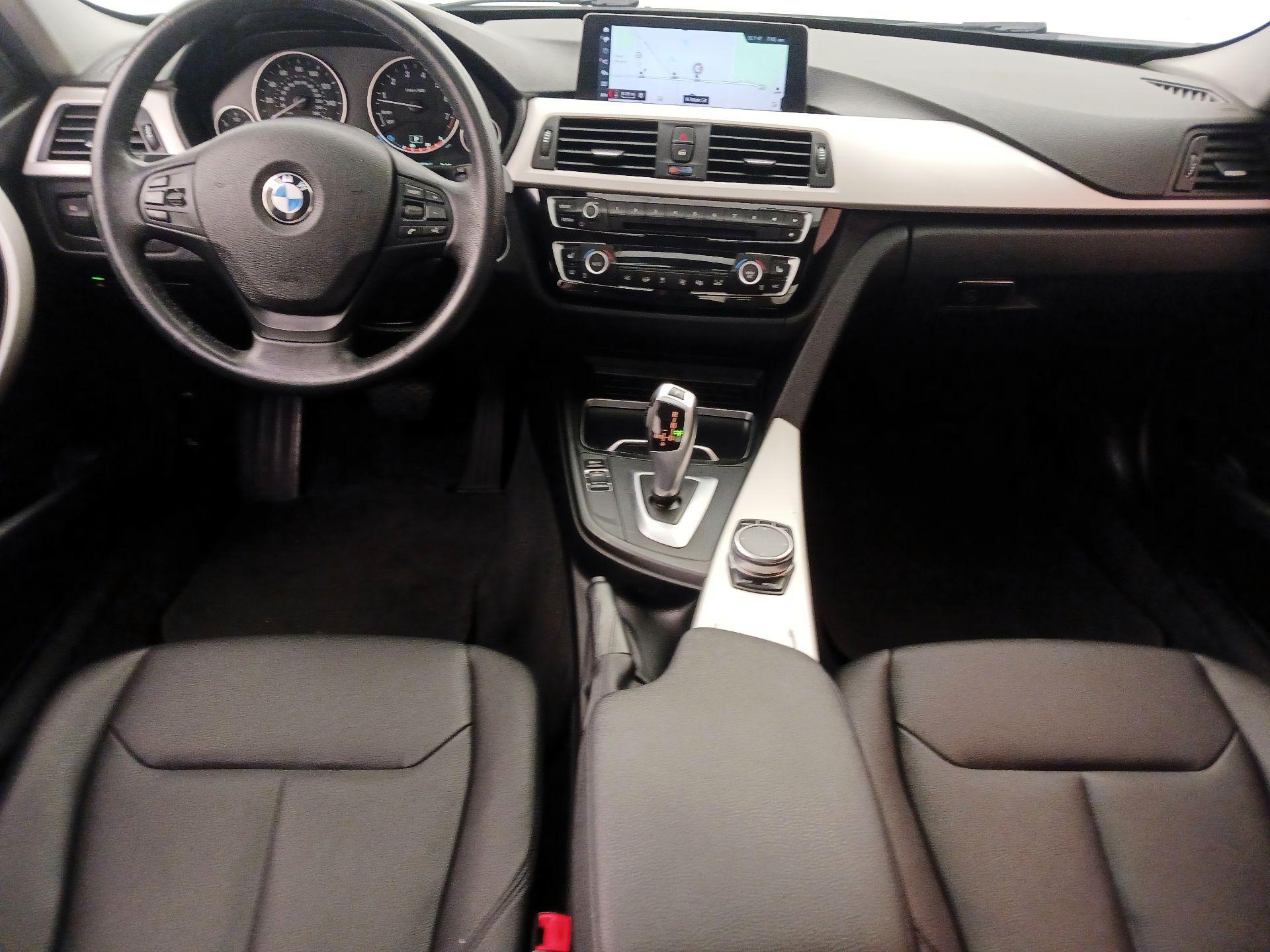 Thumbnail: 2018 BMW 3 Series - 9