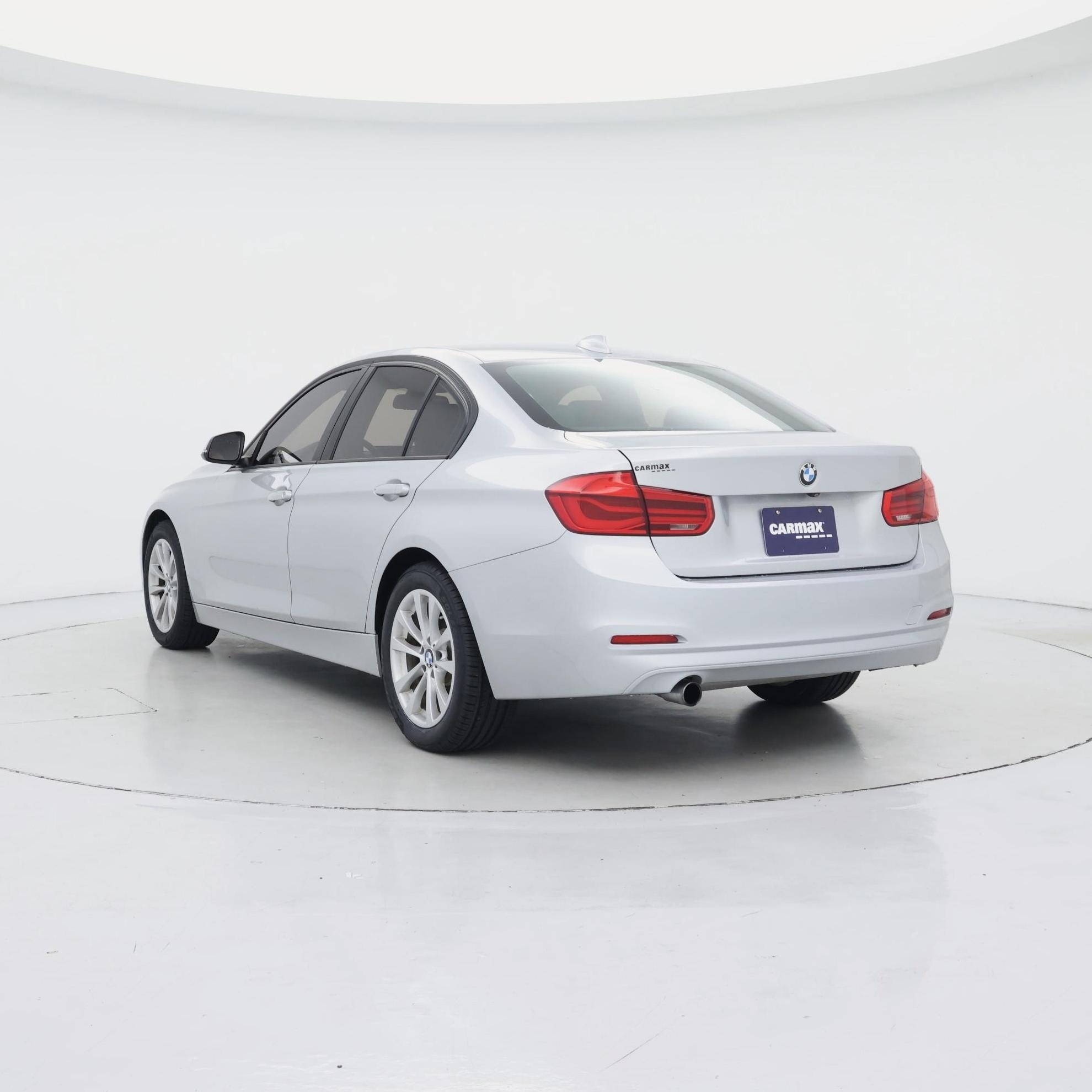 Thumbnail: 2018 BMW 3 Series - 2