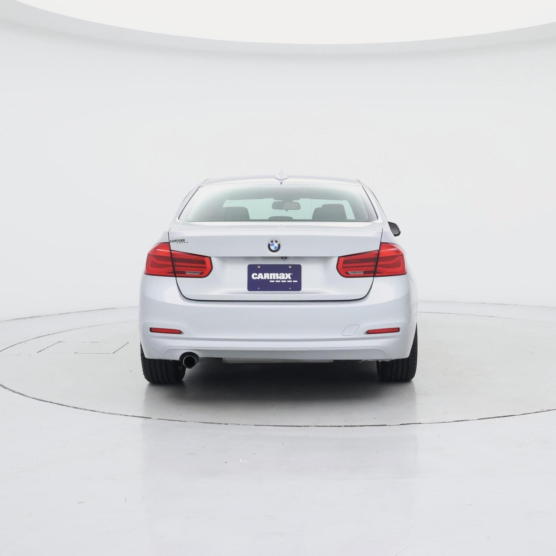 Thumbnail: 2018 BMW 3 Series - 6