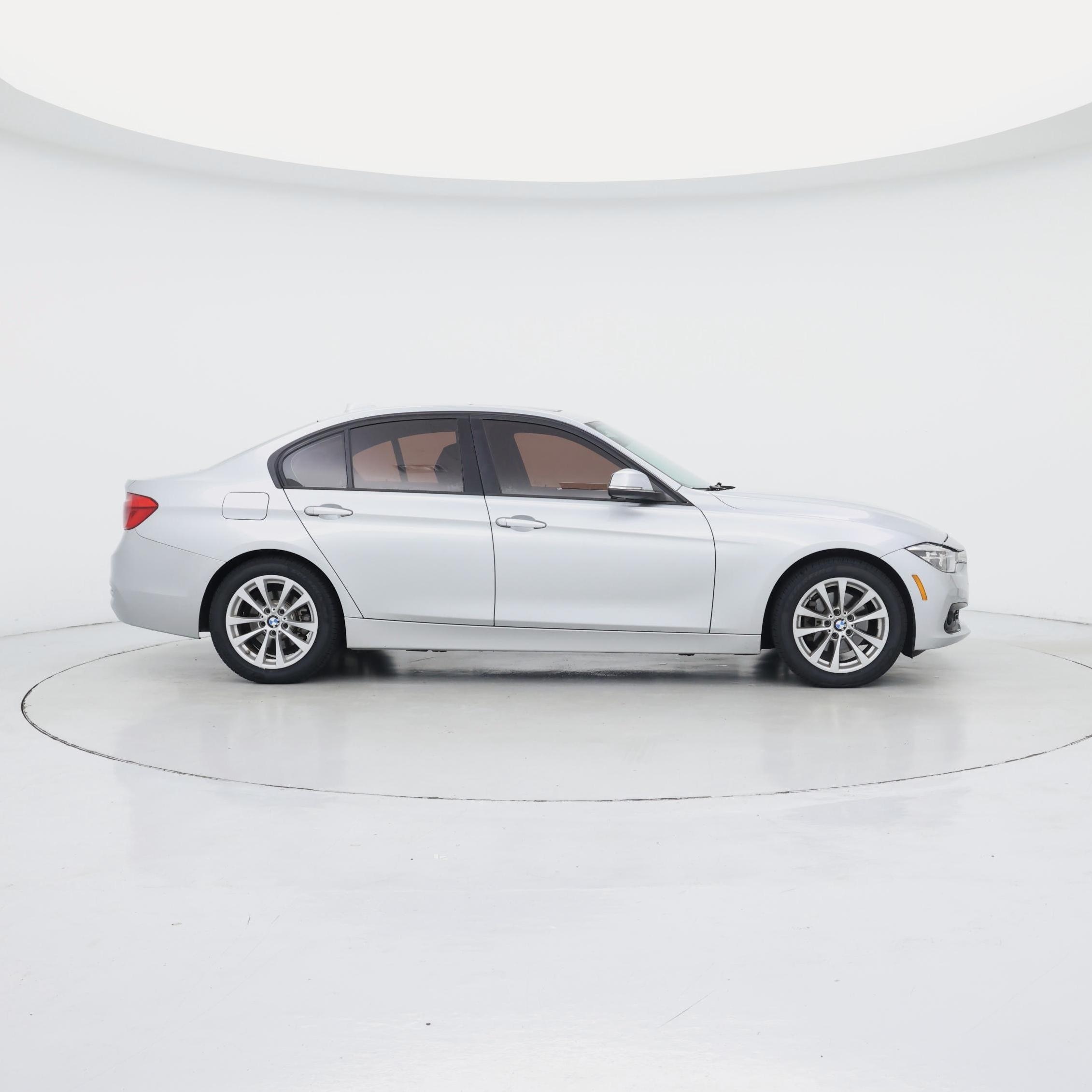 Thumbnail: 2018 BMW 3 Series - 7