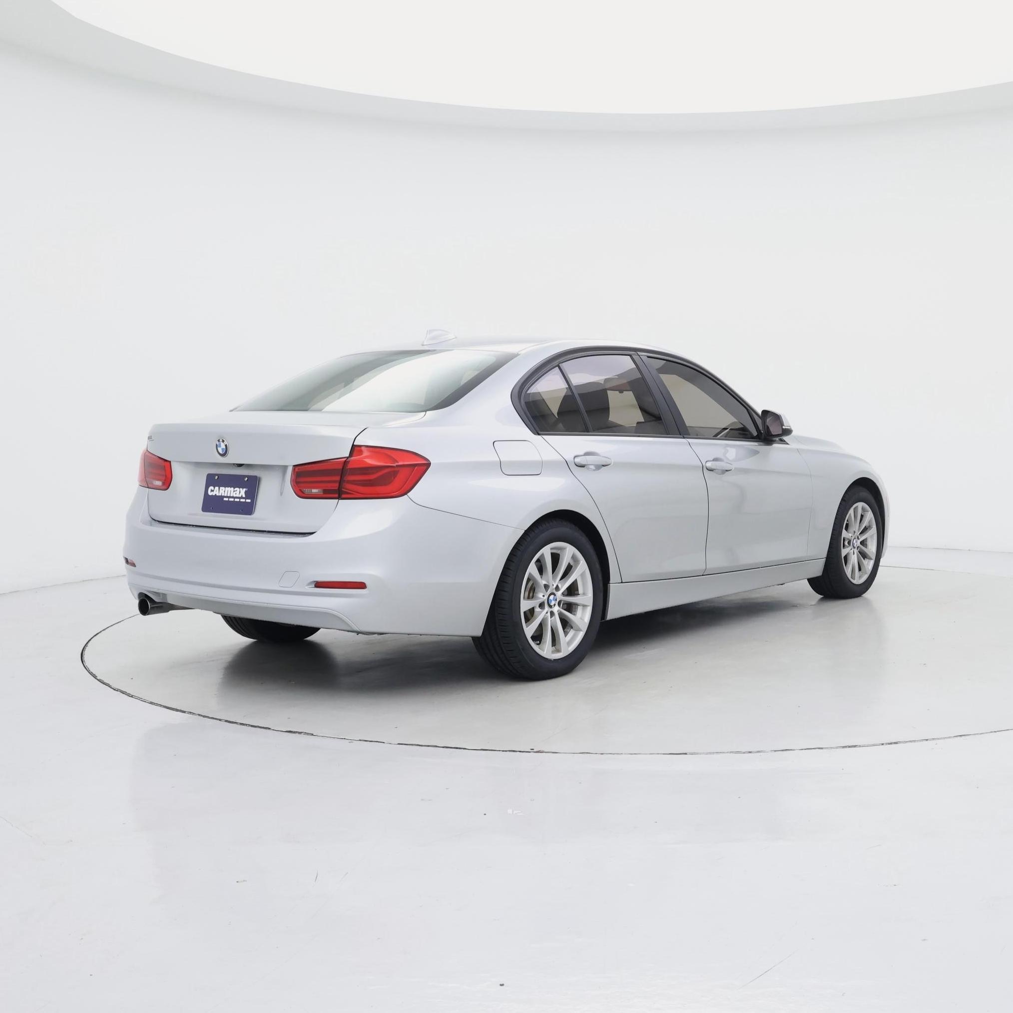 Thumbnail: 2018 BMW 3 Series - 8