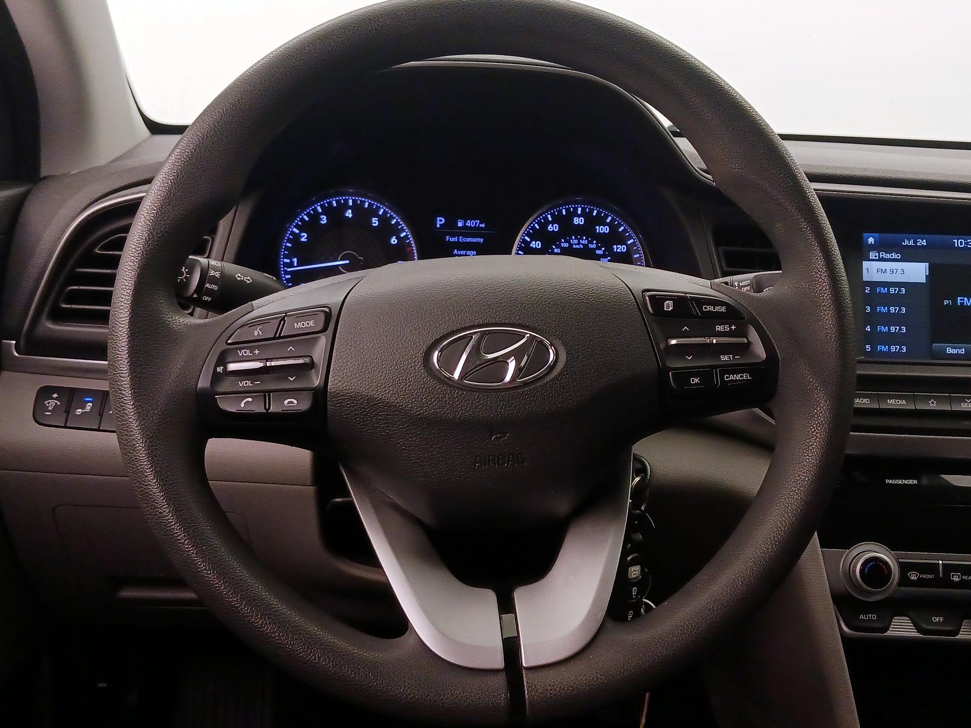 Thumbnail: 2020 Hyundai Elantra - 10