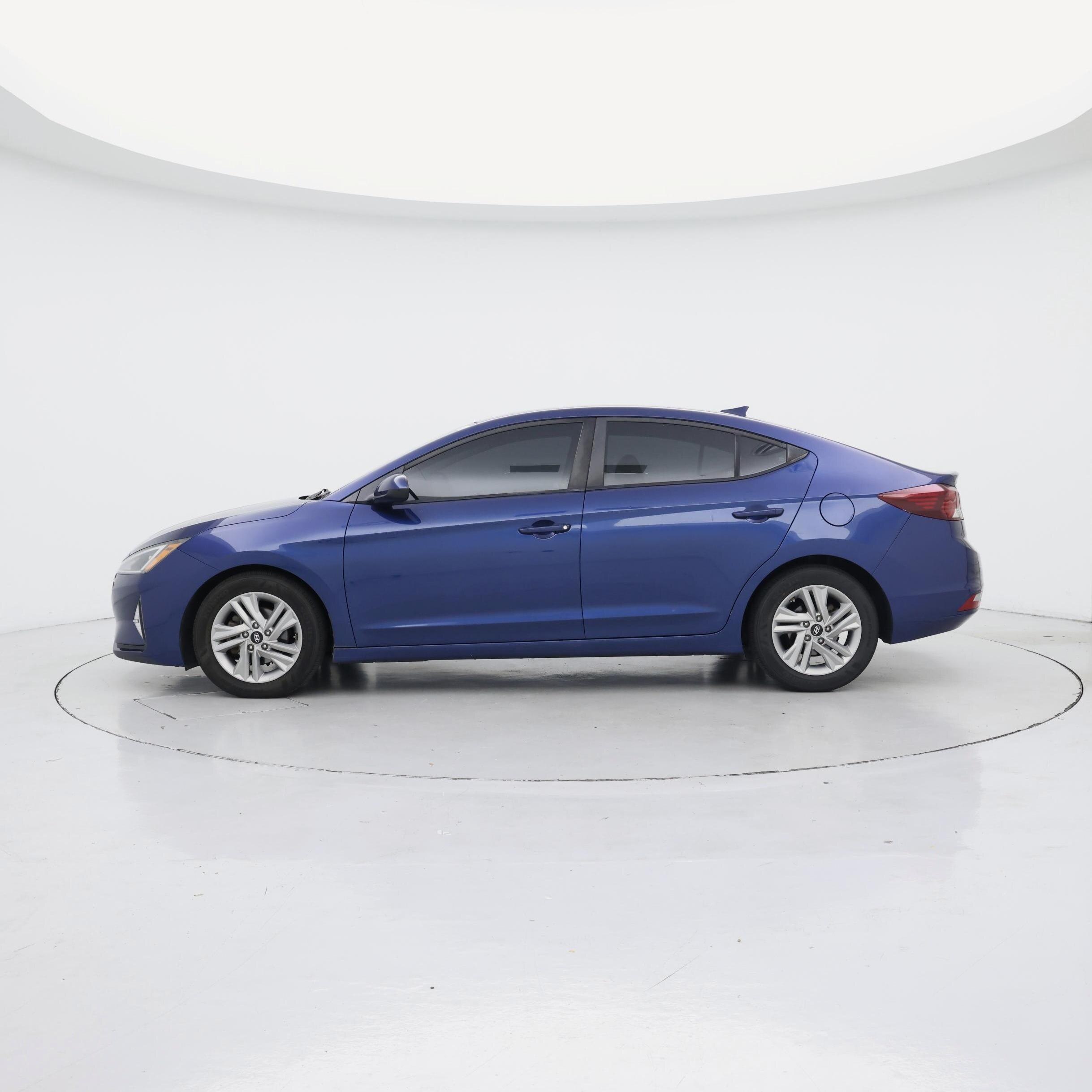 Thumbnail: 2020 Hyundai Elantra - 3